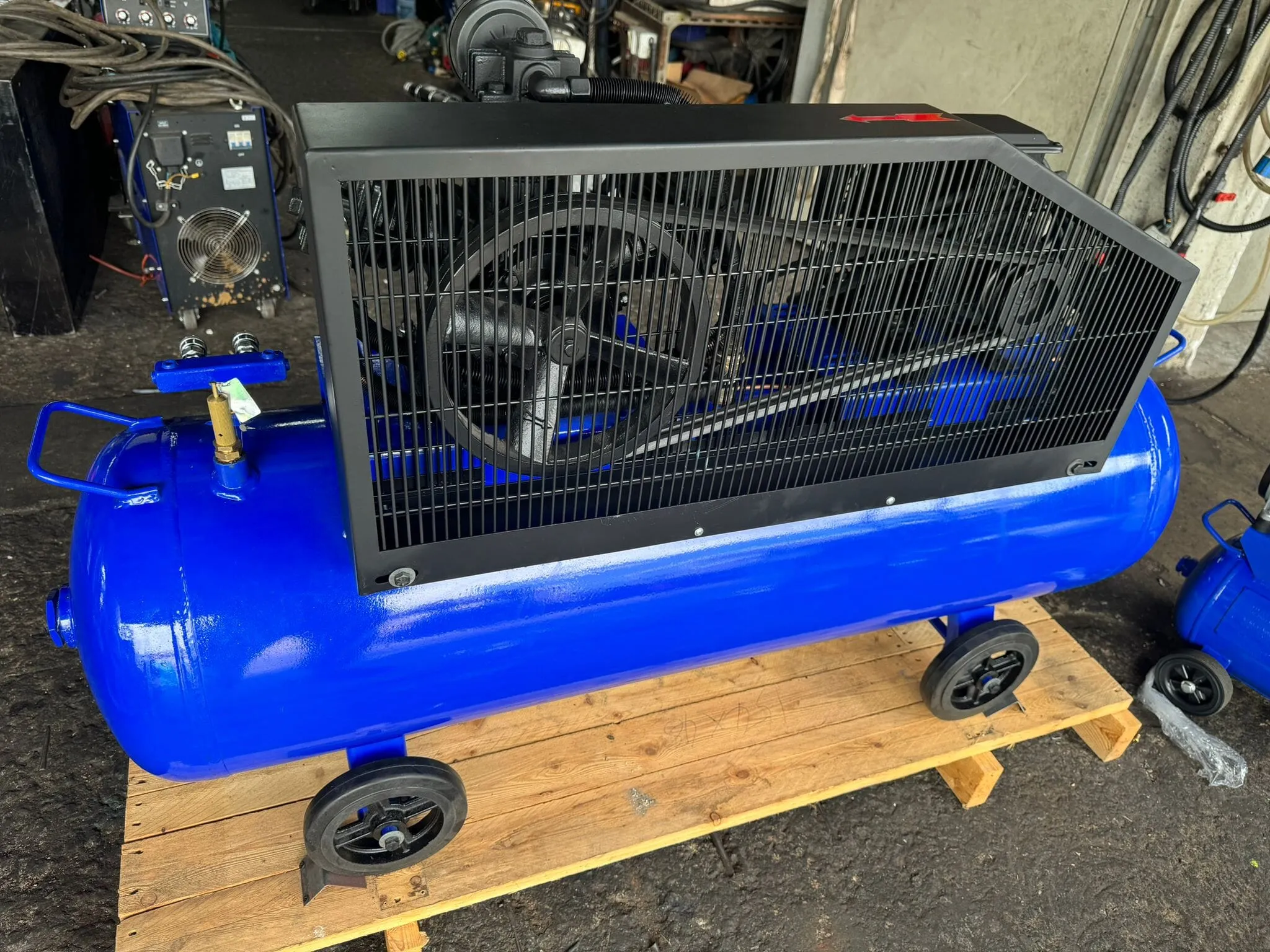 Airstrong 3HP 180L 2 Stage 415V Air Compressor #ASFS30T-180T | Model : ASFS30T-180H
