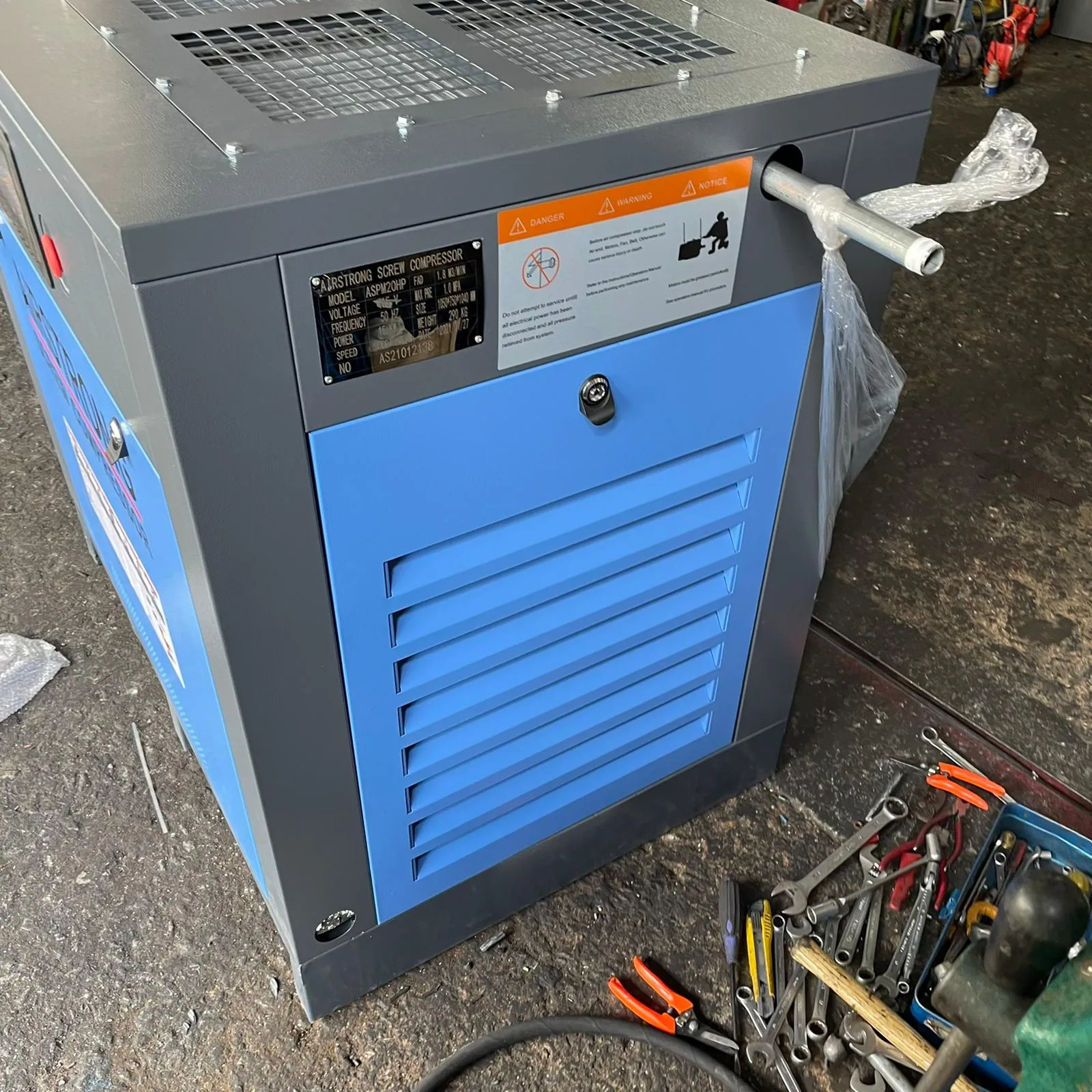 Airstrong ASPM30HP Rotary Inverter Screw Air Compressor with 415V. 30Hp. 10 Bar | Model : ASPM30HP