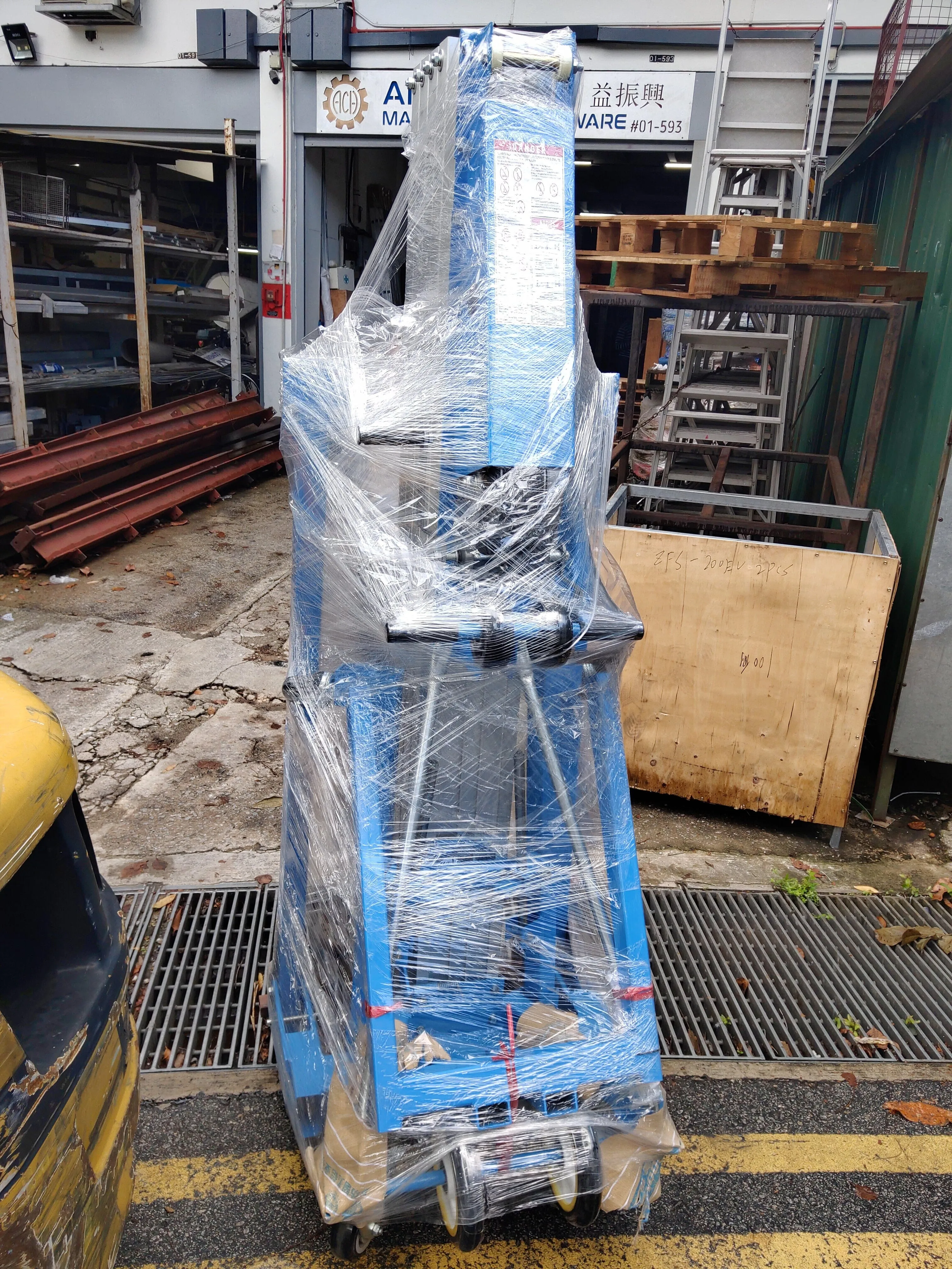 Airstrong Wire Winch High Material Lifter 6M With Electric Winch | Model : PT-LGA20-E