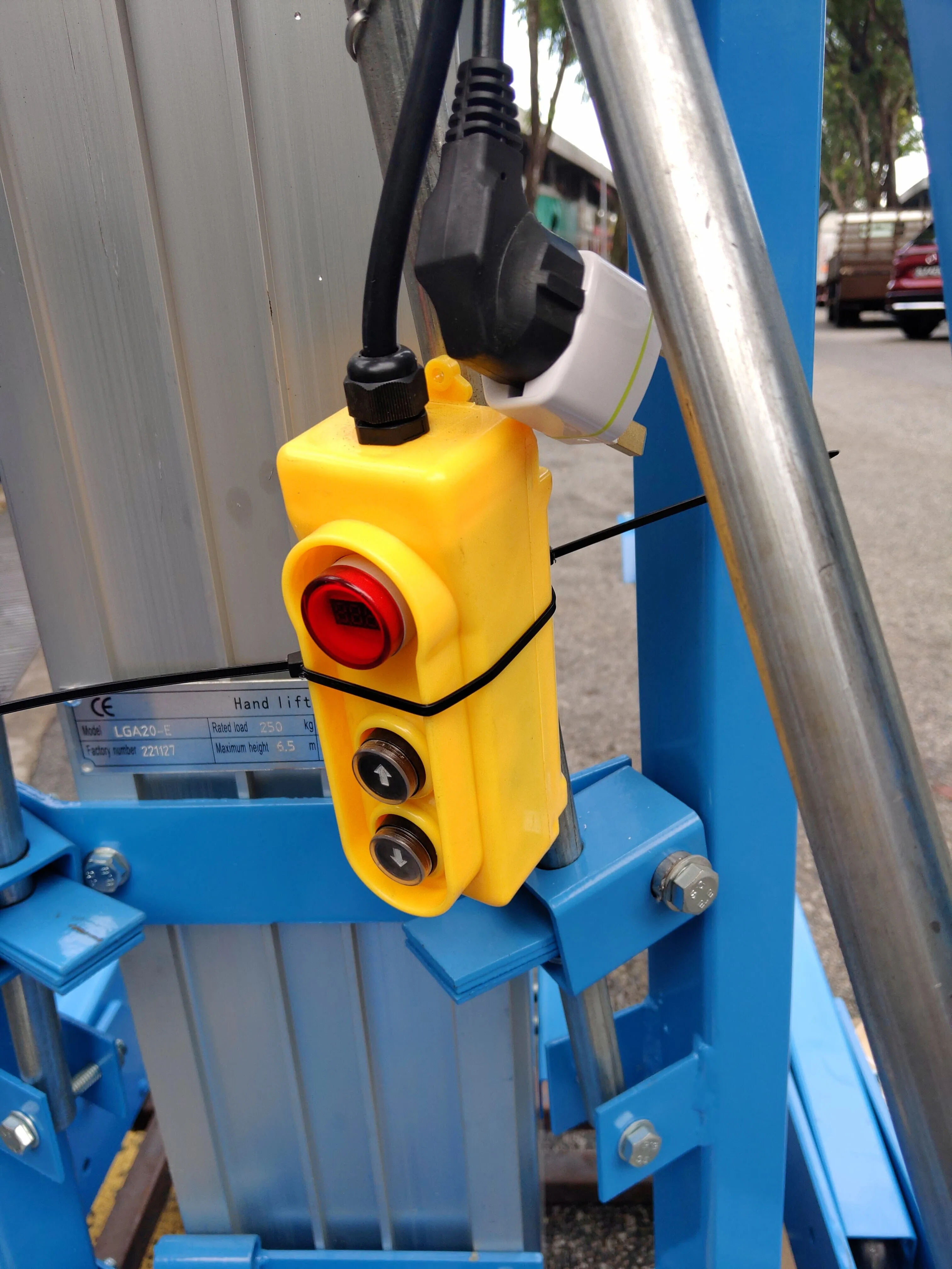 Airstrong Wire Winch High Material Lifter 6M With Electric Winch | Model : PT-LGA20-E