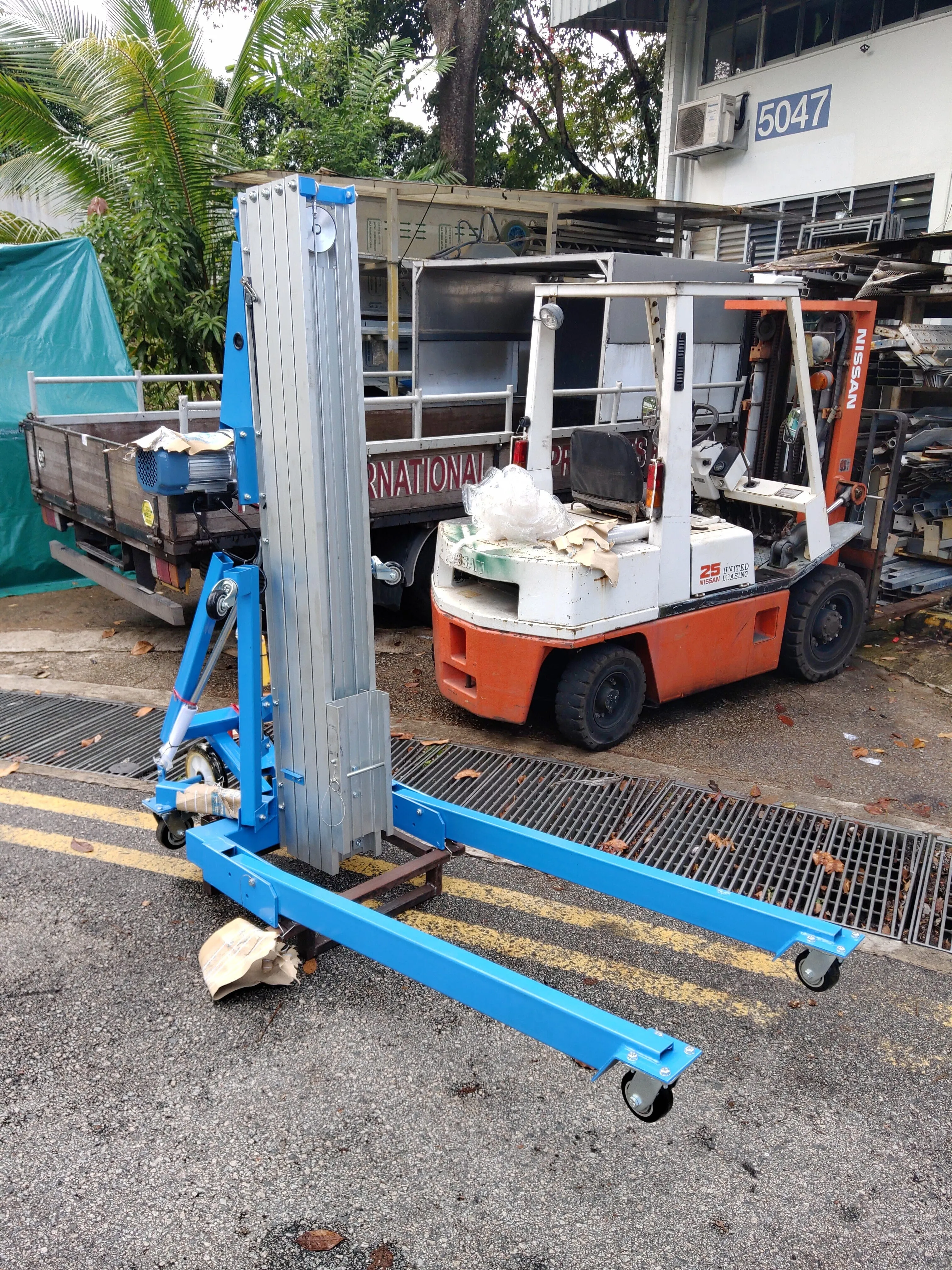 Airstrong Wire Winch High Material Lifter 6M With Electric Winch | Model : PT-LGA20-E
