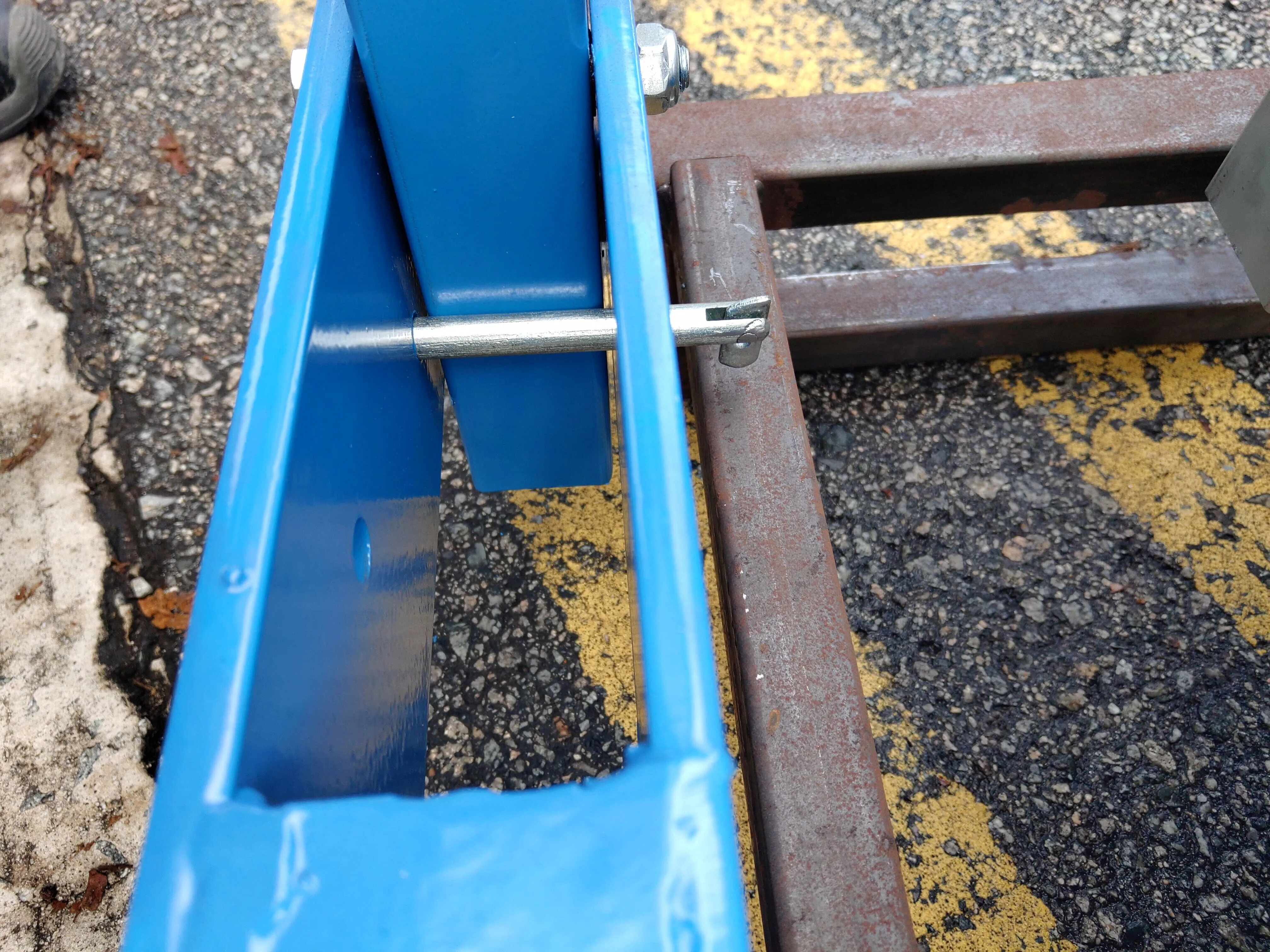 Airstrong Wire Winch High Material Lifter 6M With Electric Winch | Model : PT-LGA20-E