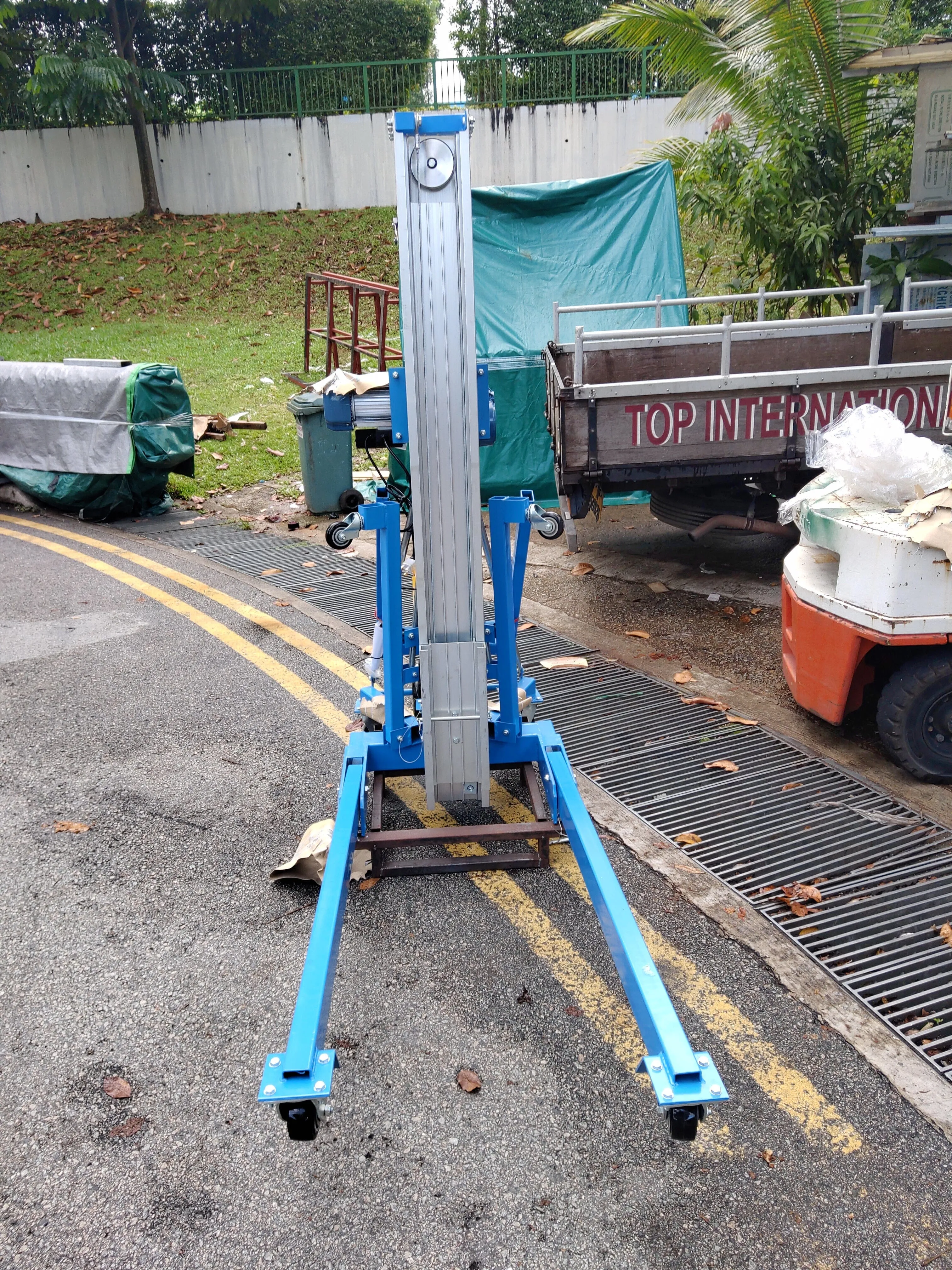Airstrong Wire Winch High Material Lifter 6M With Electric Winch | Model : PT-LGA20-E