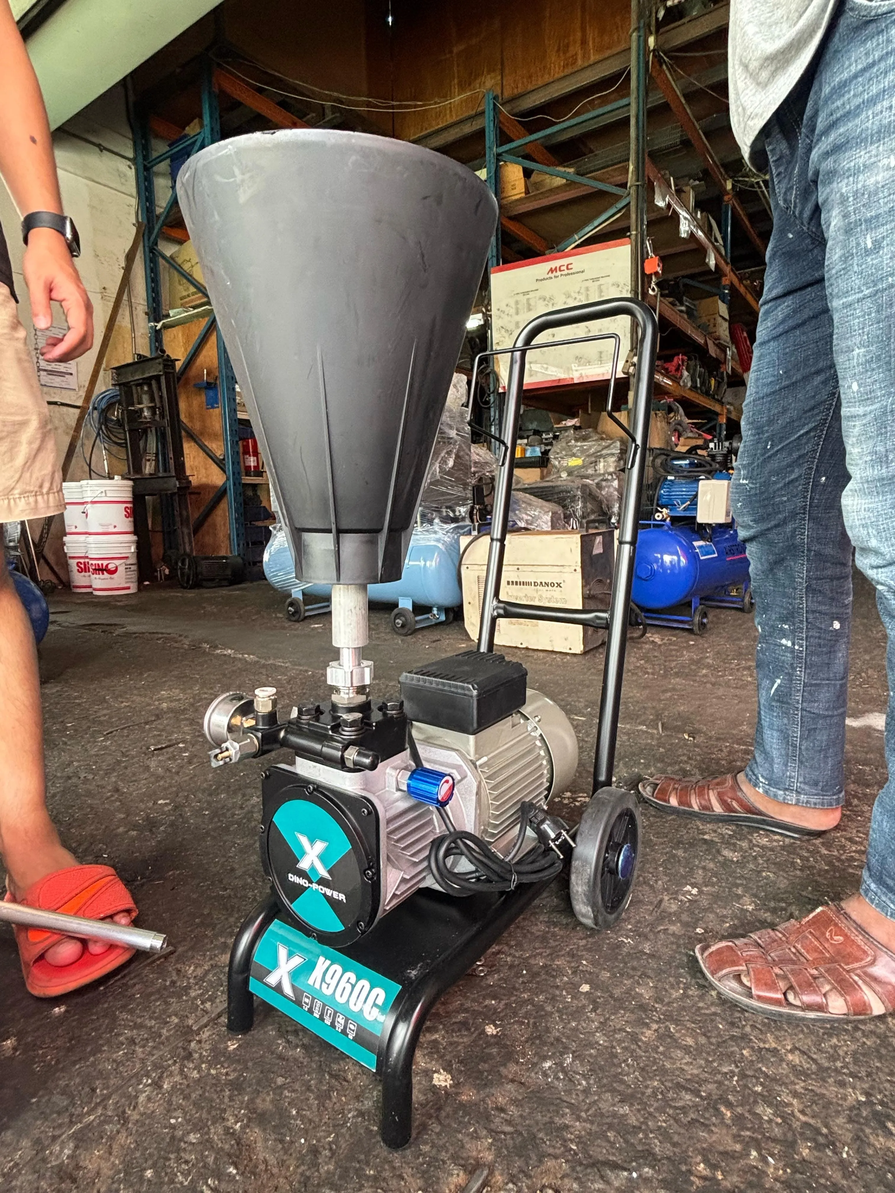 Dino-Power 1600W 220 Bar Electric Diaphragm Airless Paint Sprayer | Model : AS-DP-X960C
