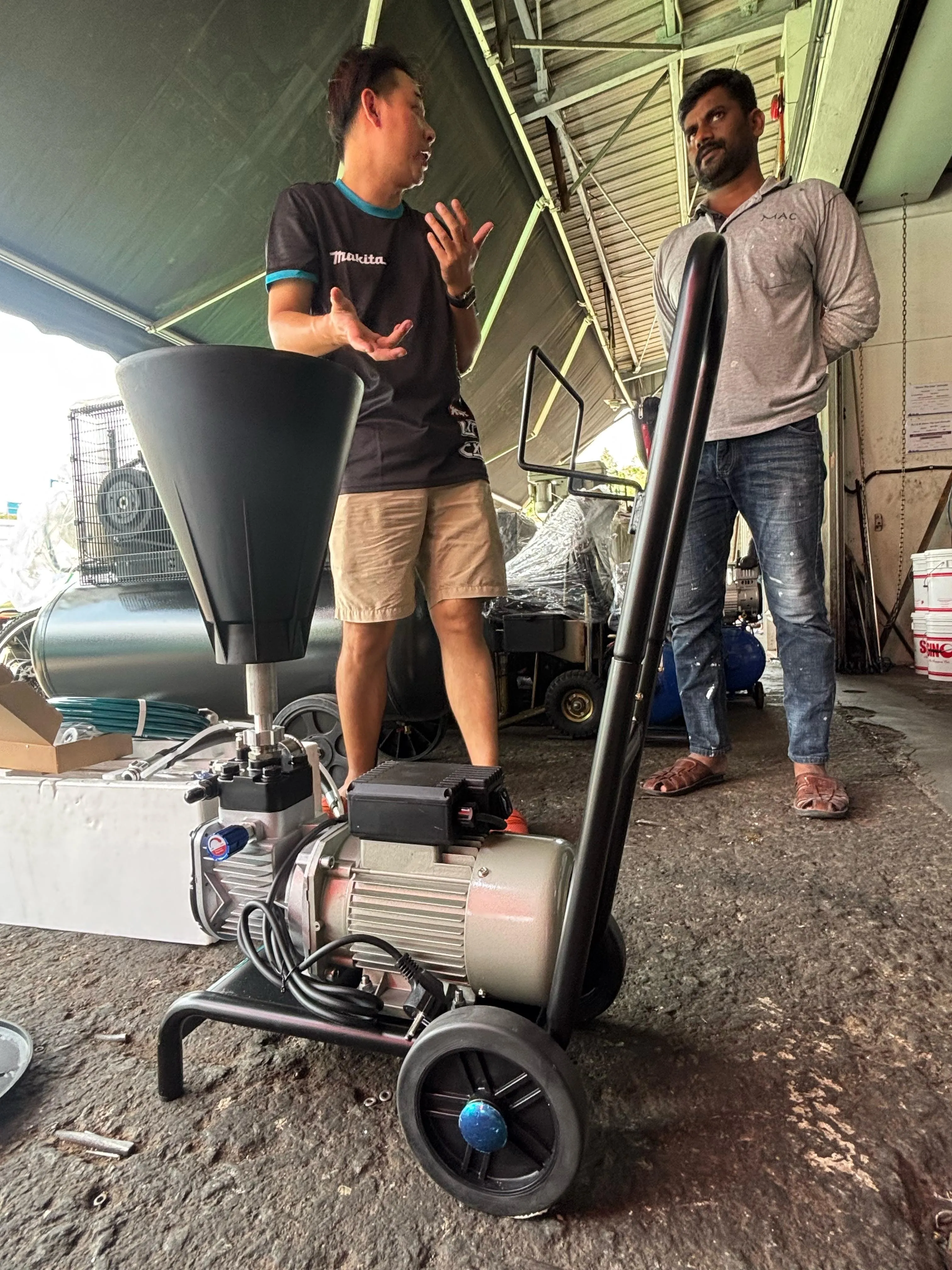 Dino-Power 1600W 220 Bar Electric Diaphragm Airless Paint Sprayer | Model : AS-DP-X960C