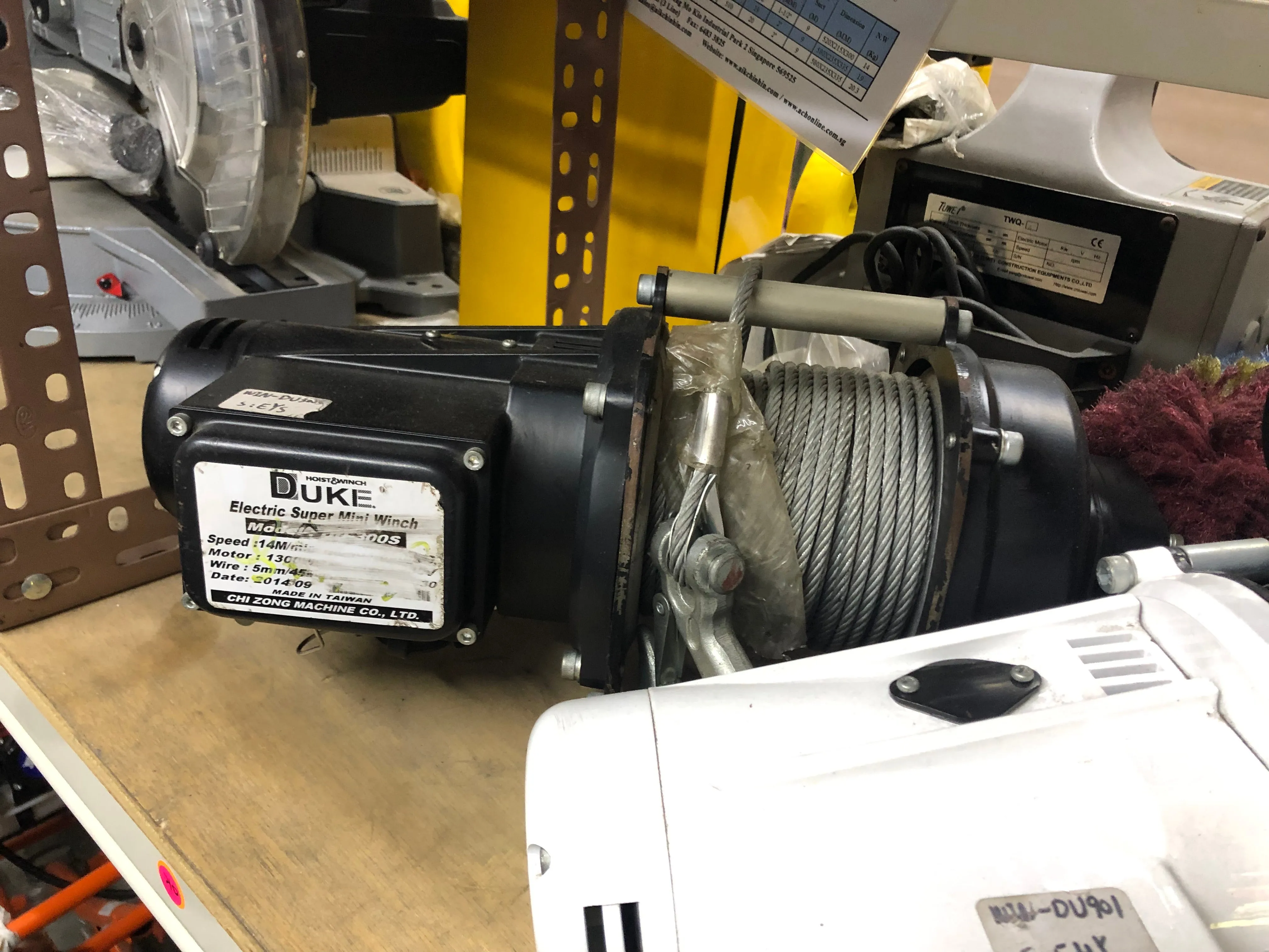Duke Winch 230V. 300Kg . 5mm x 45m Electric Compact Wire Rope Winch (For Light Duty Use Only) | Model : WIN-DU300S