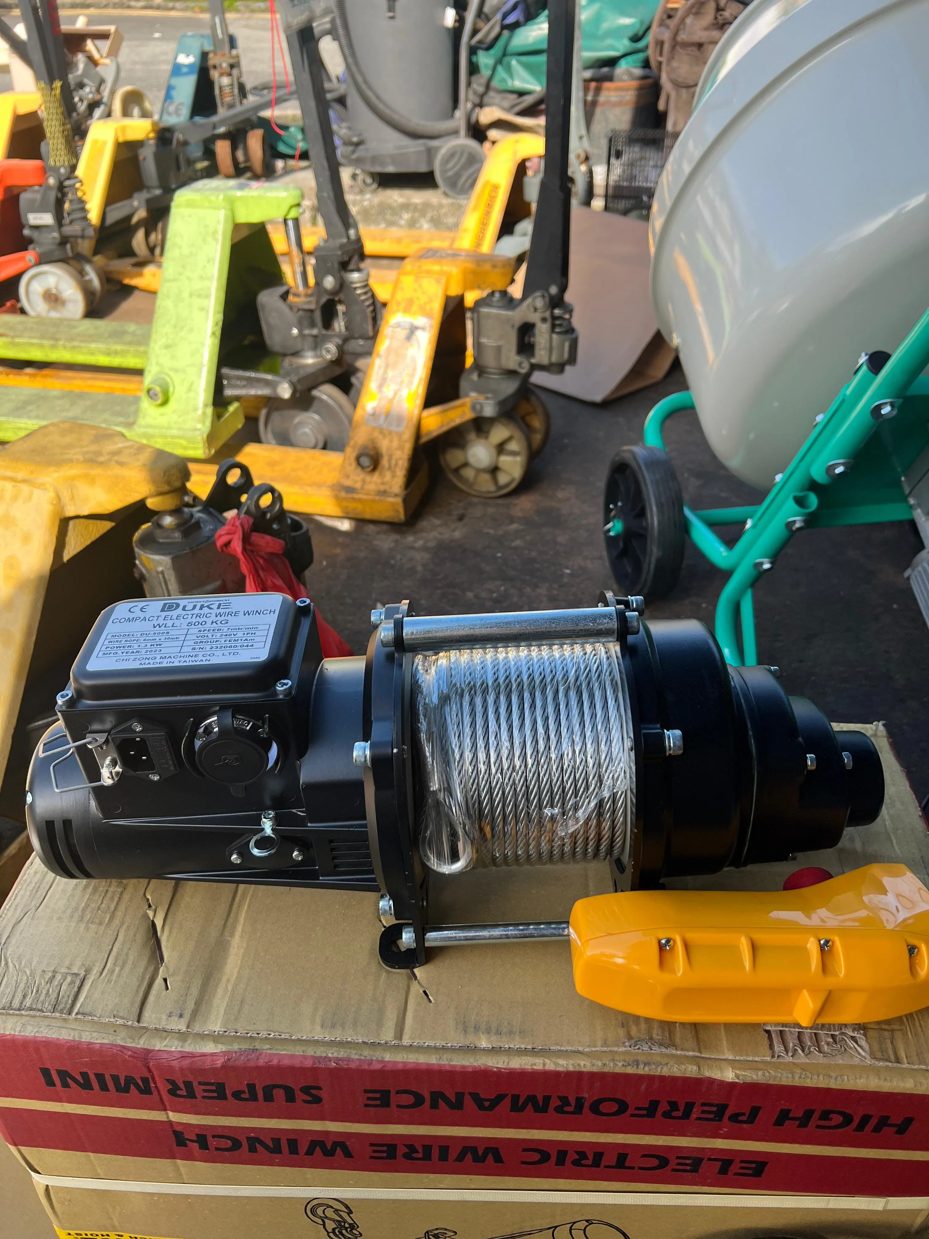 Duke Winch 230V . 500kg Electric Compact Wire Rope Winch (Light Duty Use Only)  | Model : WIN-DU500S