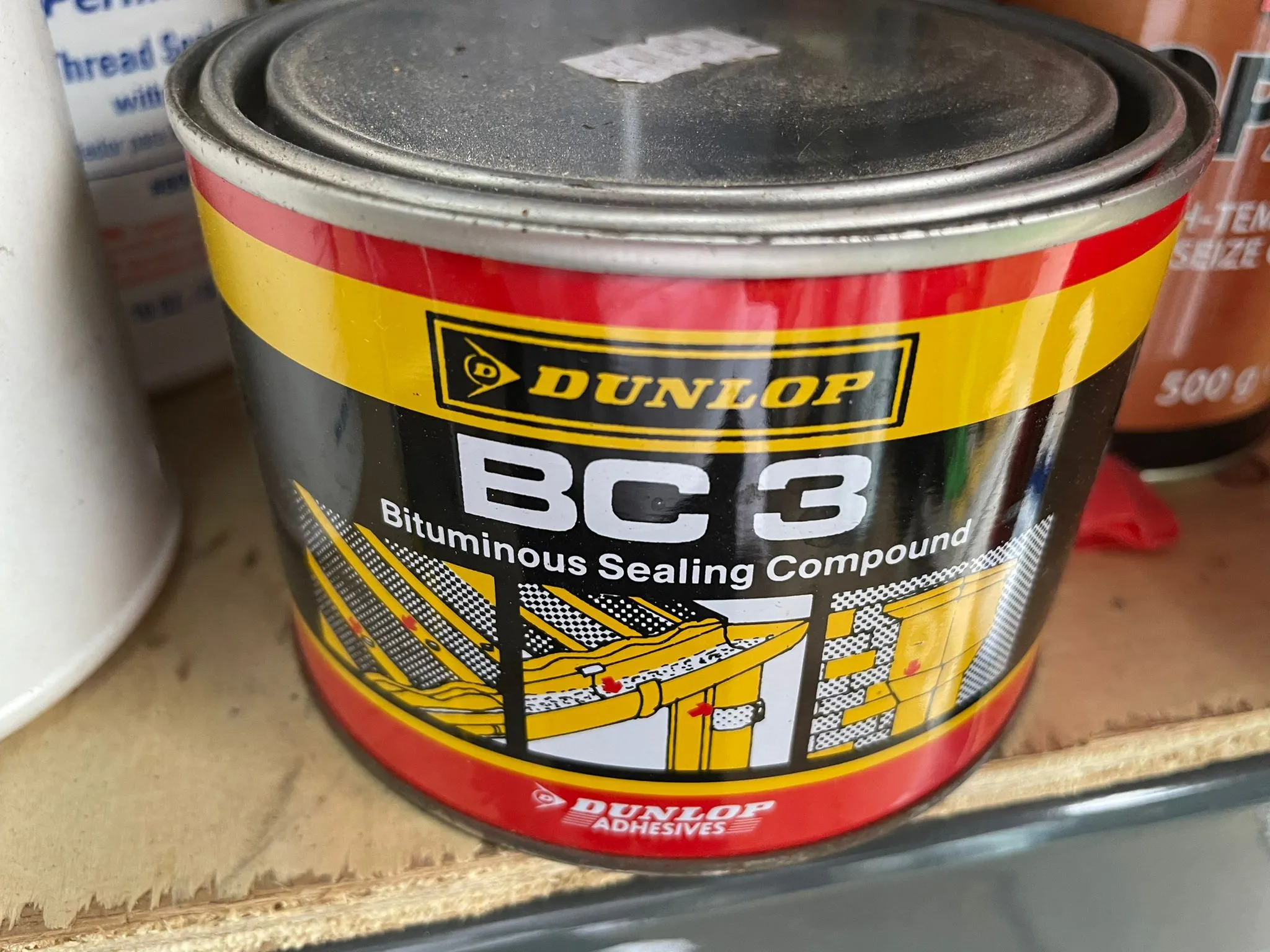 DUNLOP Bituminous Compound BC3 0.5kg/2.5kg | Model : DUNLOP-BC3
