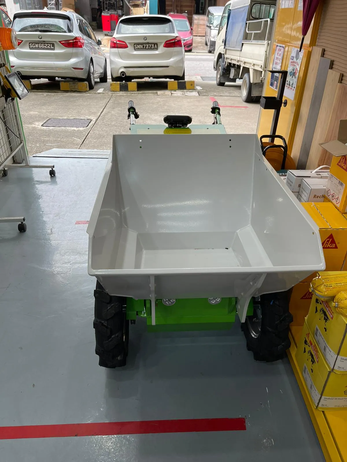 Green 300kg 48V Electric Mini Dumper with LCD Display | Model : KT-MD300E