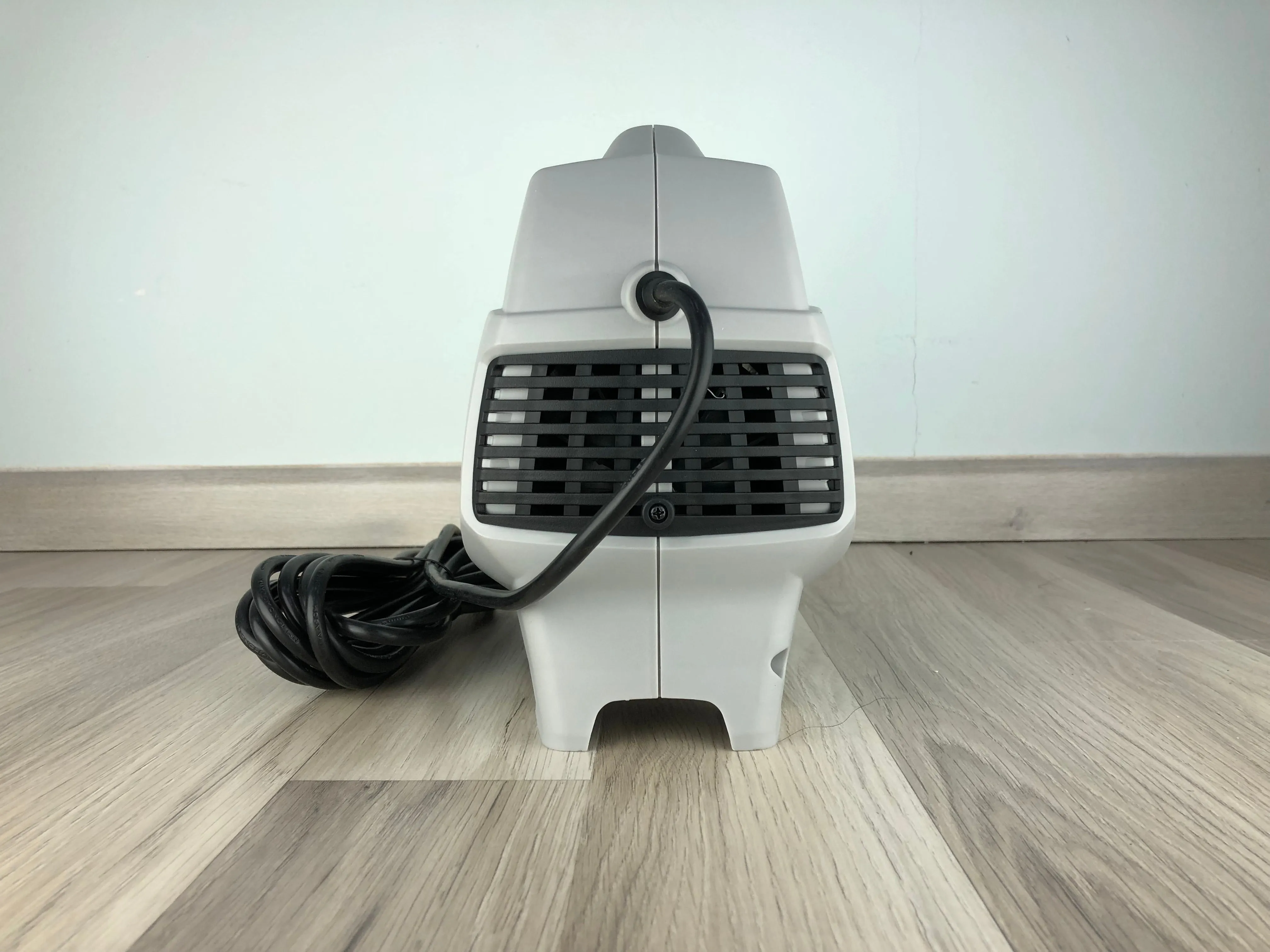 Lutian 120 Bar Portable Household High Pressure Cleaner Car Washing Machine Come with 8m hose | Model : LT-210G-1900
