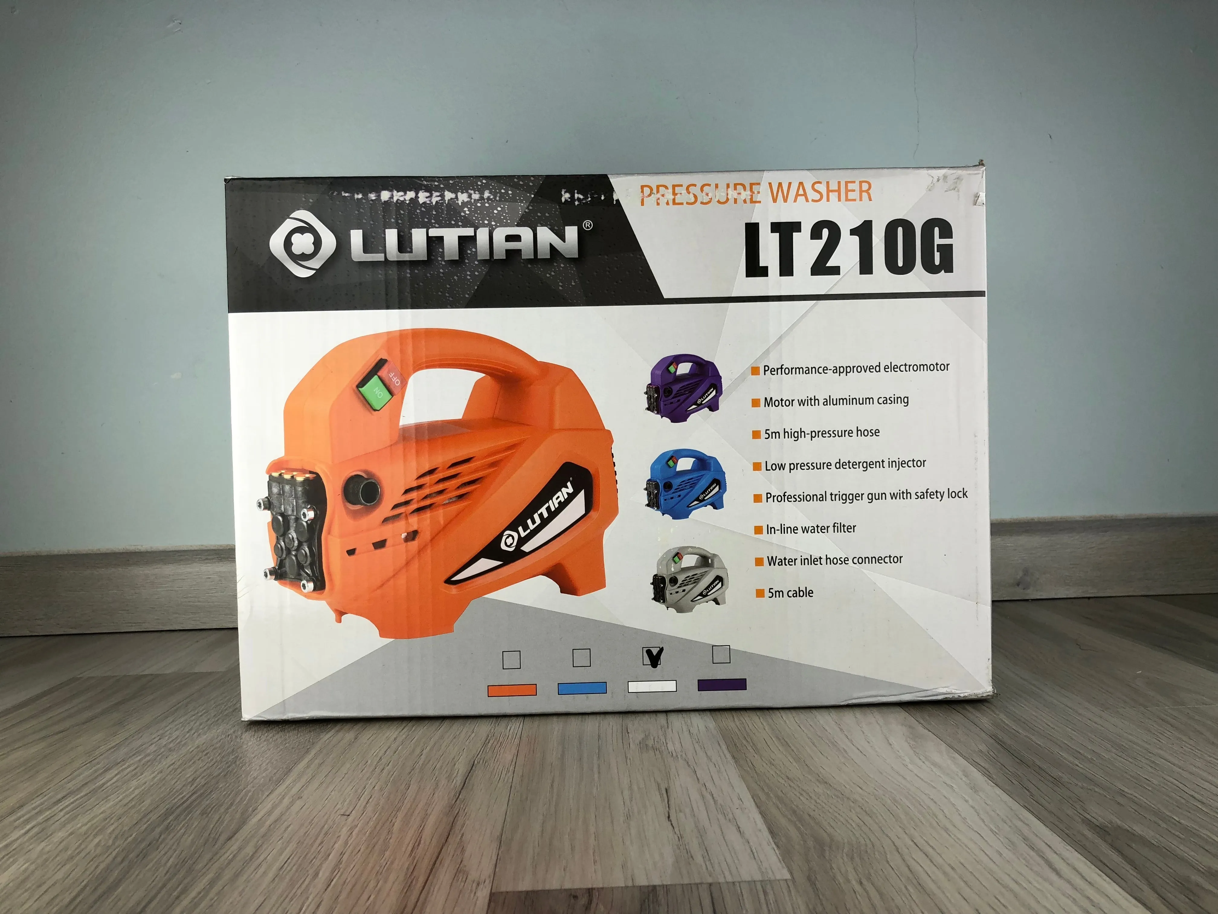 Lutian 120 Bar Portable Household High Pressure Cleaner Car Washing Machine Come with 8m hose | Model : LT-210G-1900