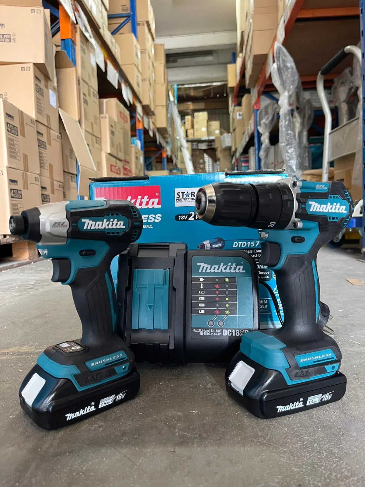 Makita (DTD157 DHP487) 18v 1.5ah Cordless Combo Kit (Free Makita Bag!) | Model : M-DLX2414YX7