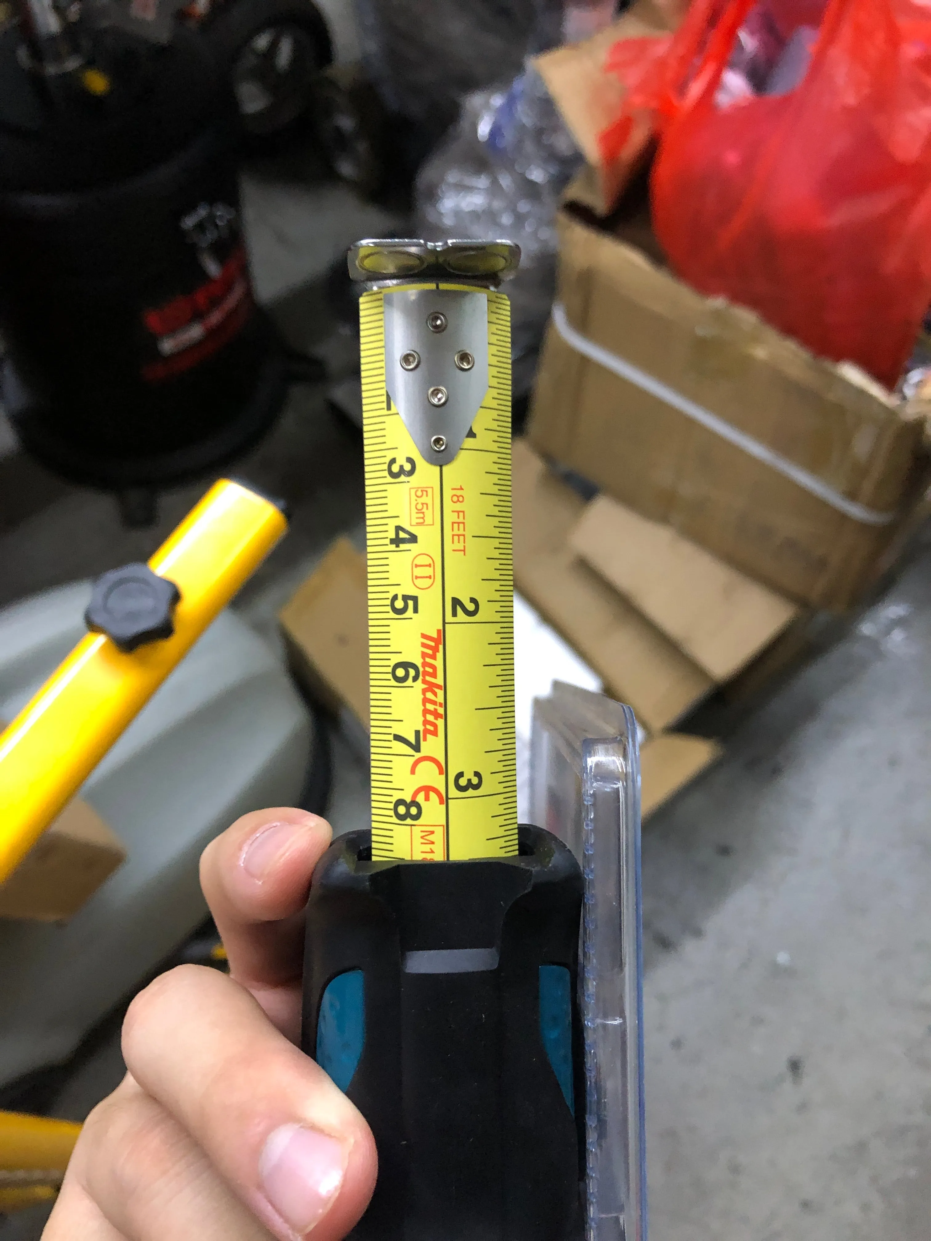 Makita Measure Tape 5.5M/18Ftx25M (B-57211)