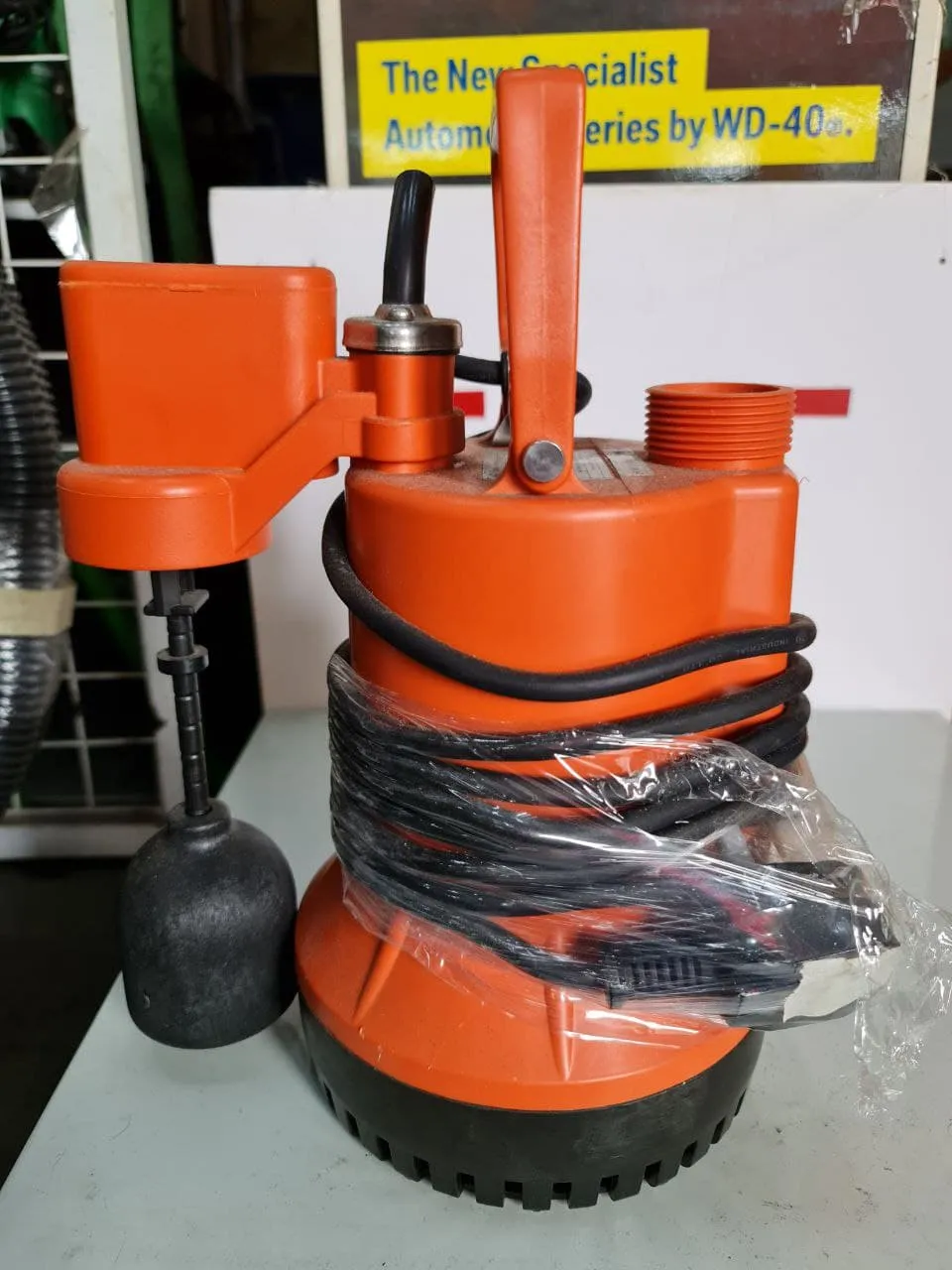 Mepcato 1 120W 130L/min Plastic Submersible Pump with Adjustable Float Switch (Auto) | Model : WP-HOME-12A