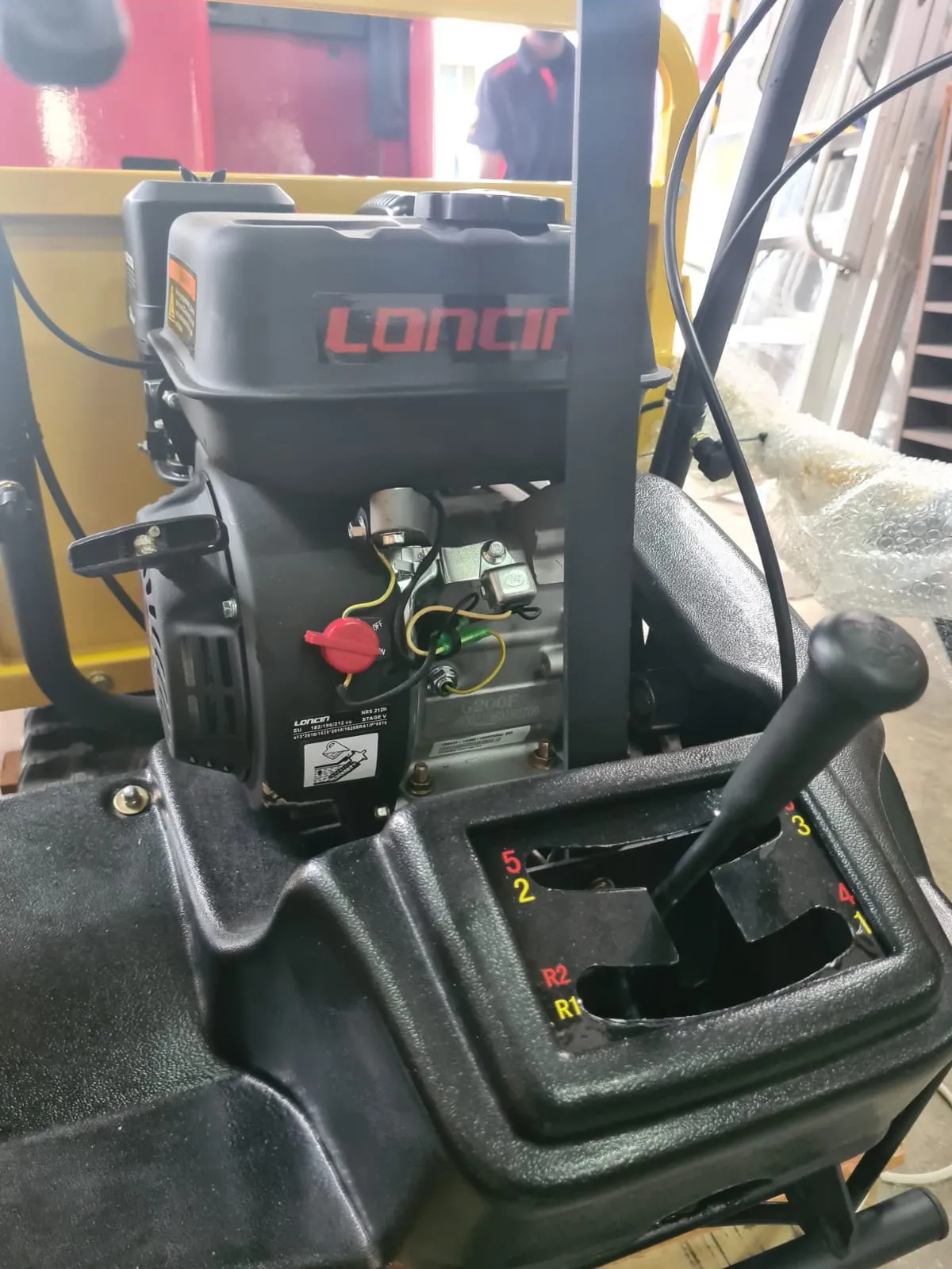 Mini Dumper Pvc Chain Wheel Gasoline Honda 6.5Hp G200F | Model : CNTC350