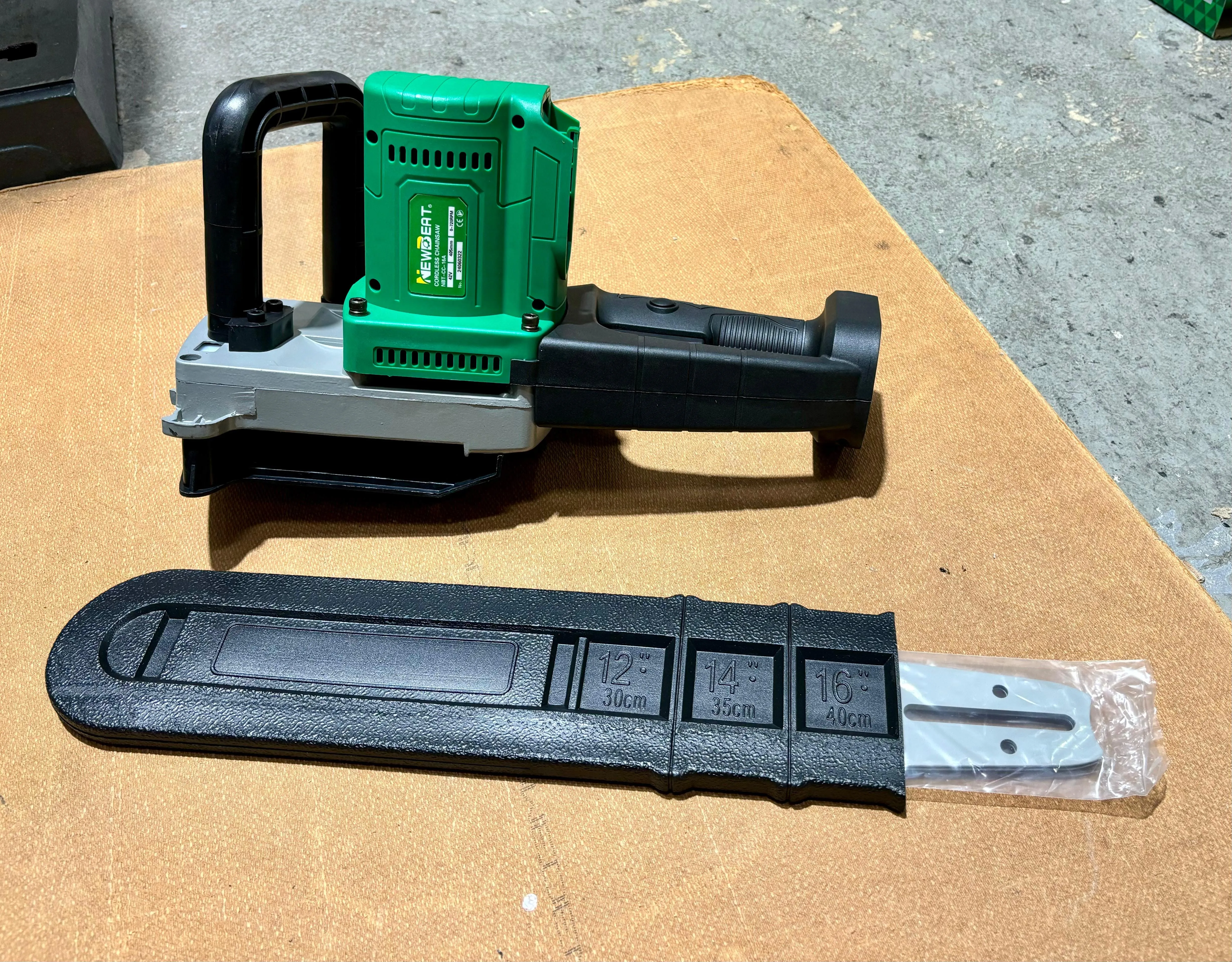 Newbeat 21V 16 Cordless Chainsaw (BL) C/W 2 Battery and 1 Charger | Model: NBT-CC-16A