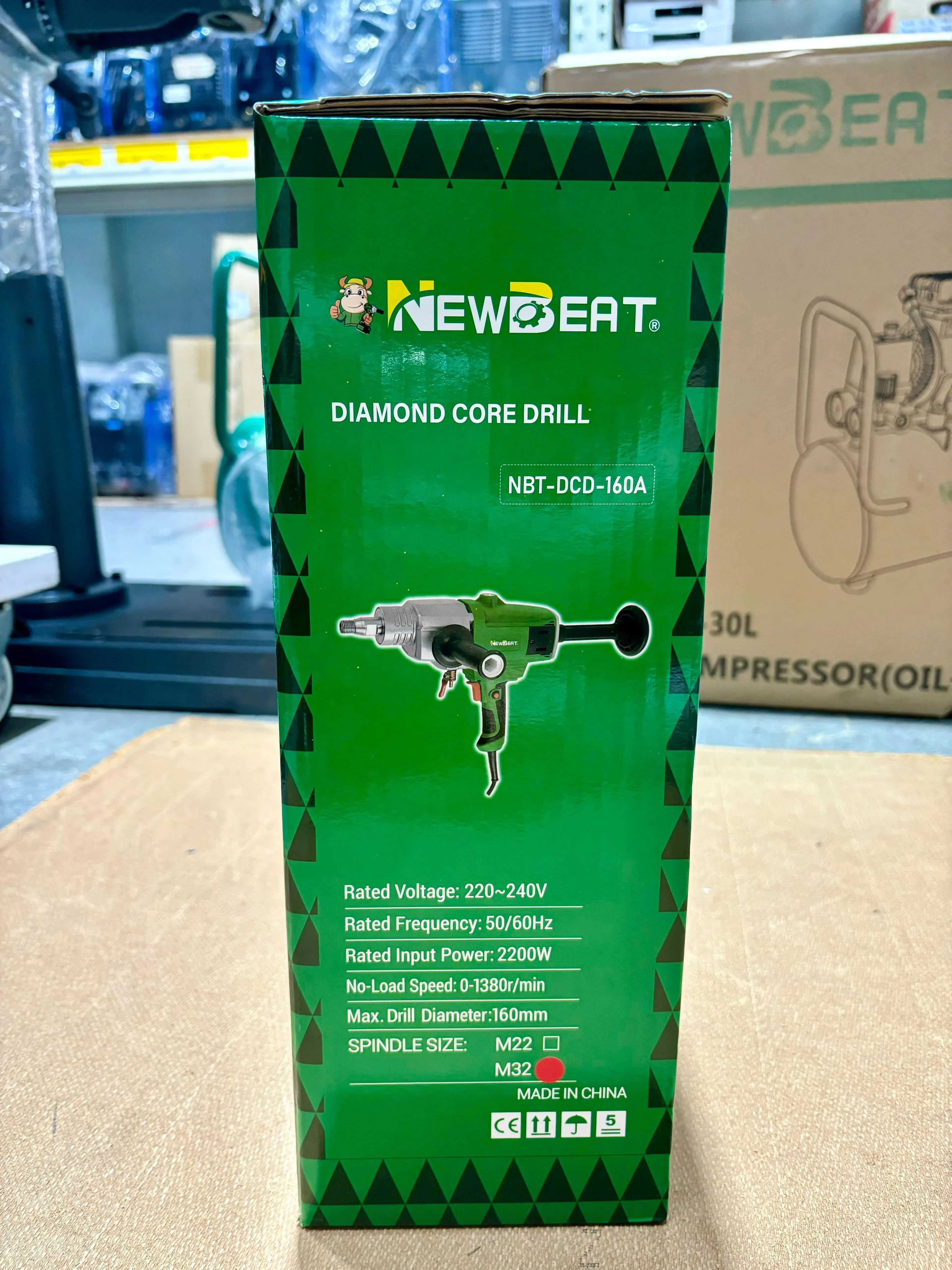 Newbeat 2200W Handheld Diamond Coring Drill 160mm | Model : NBT-DCD-160A