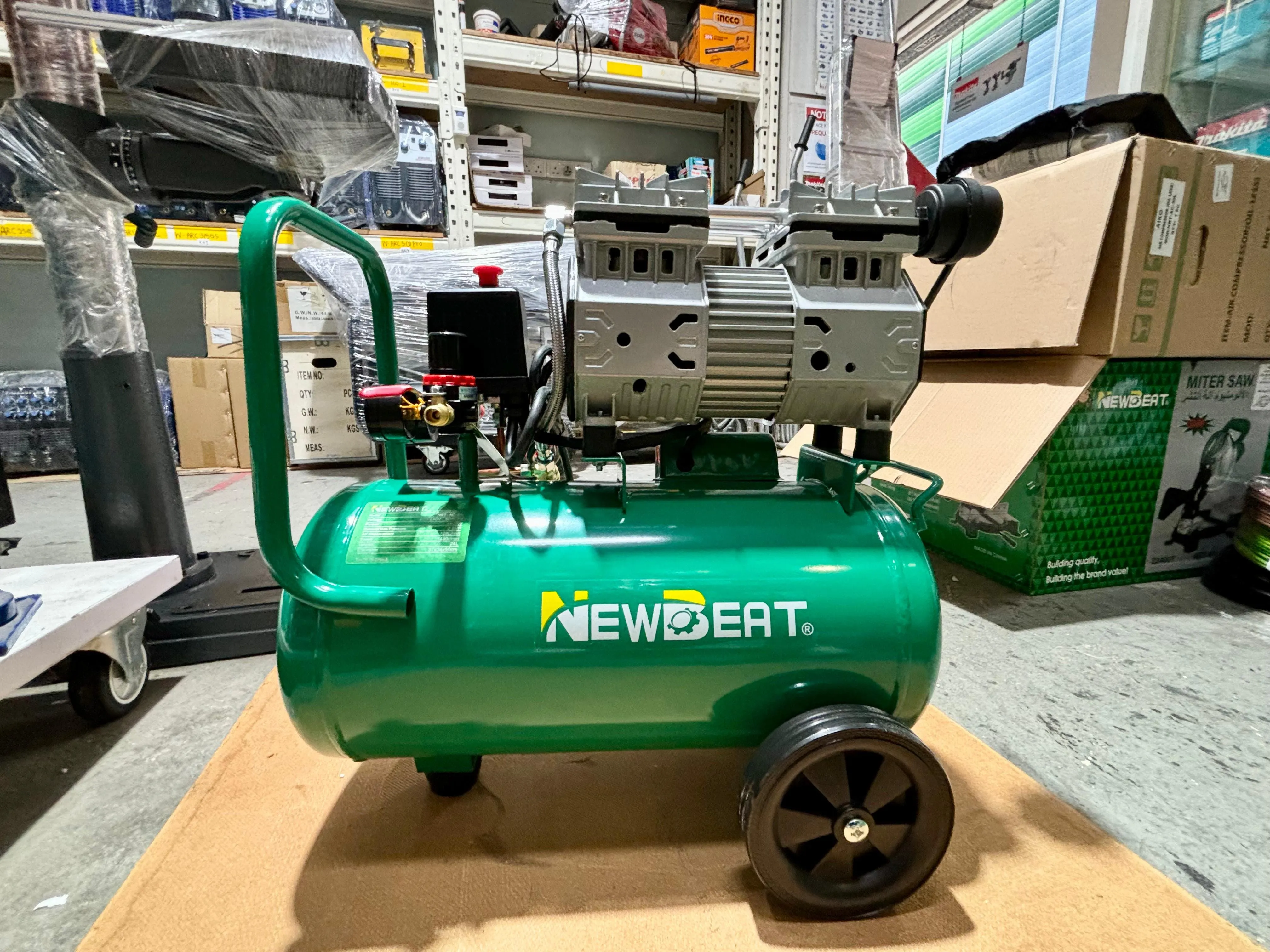 Newbeat 2.5Hp Oilless Air Compressor 24L | Model : NBT-AC-24L