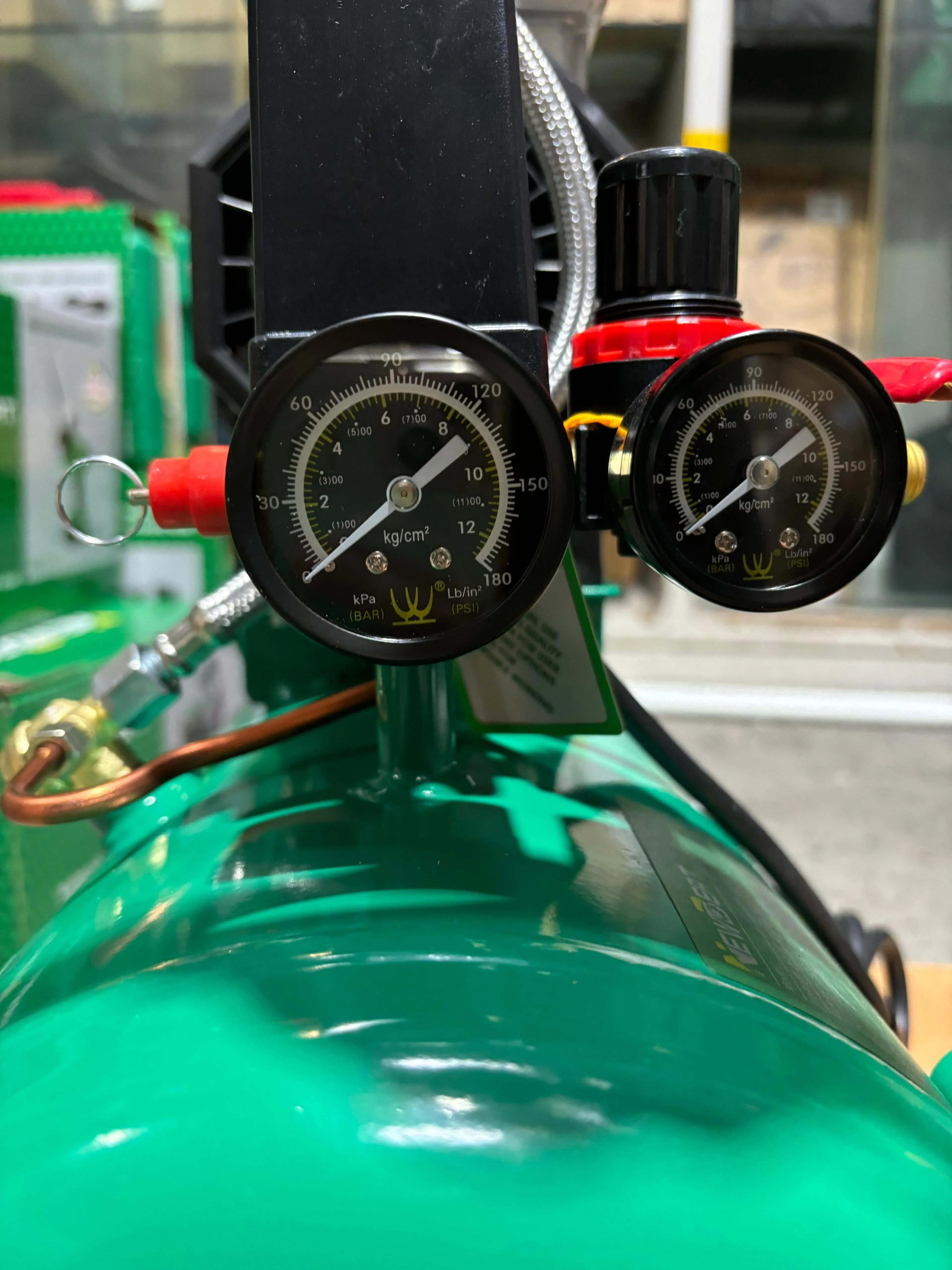 Newbeat 2.5Hp Oilless Air Compressor 24L | Model : NBT-AC-24L