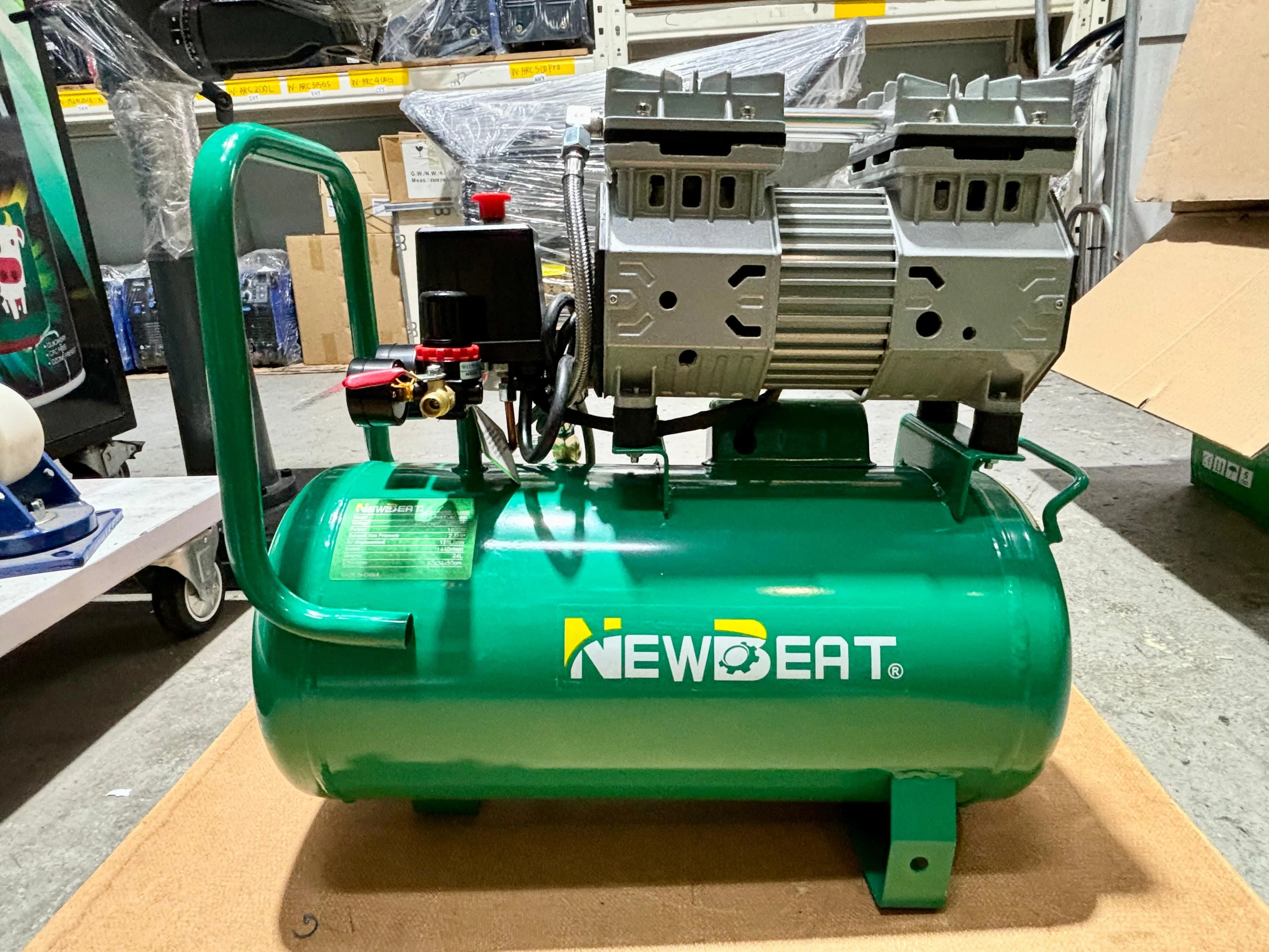 Newbeat 2.5Hp Oilless Air Compressor 24L | Model : NBT-AC-24L