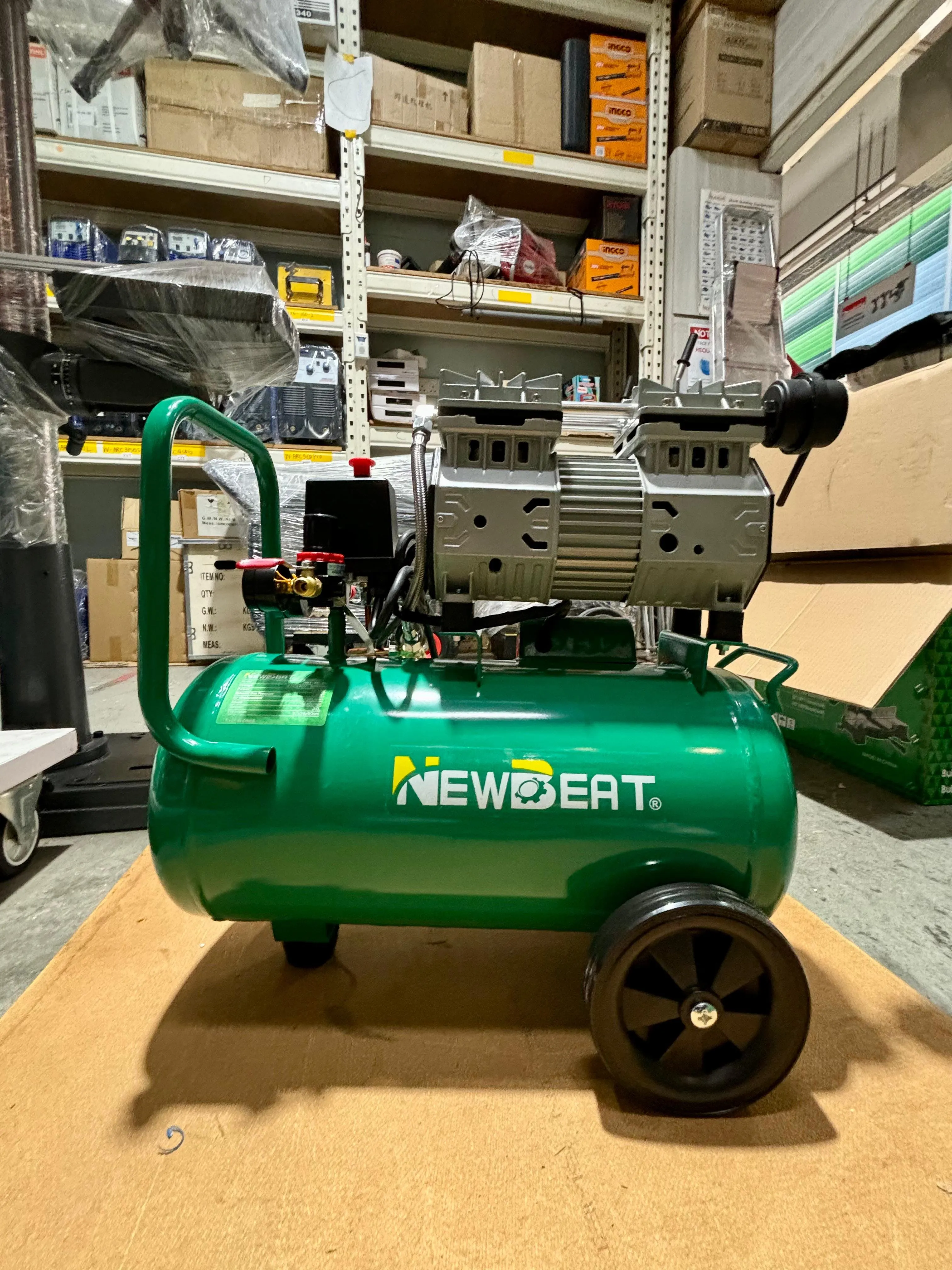 Newbeat 2.5Hp Oilless Air Compressor 24L | Model : NBT-AC-24L