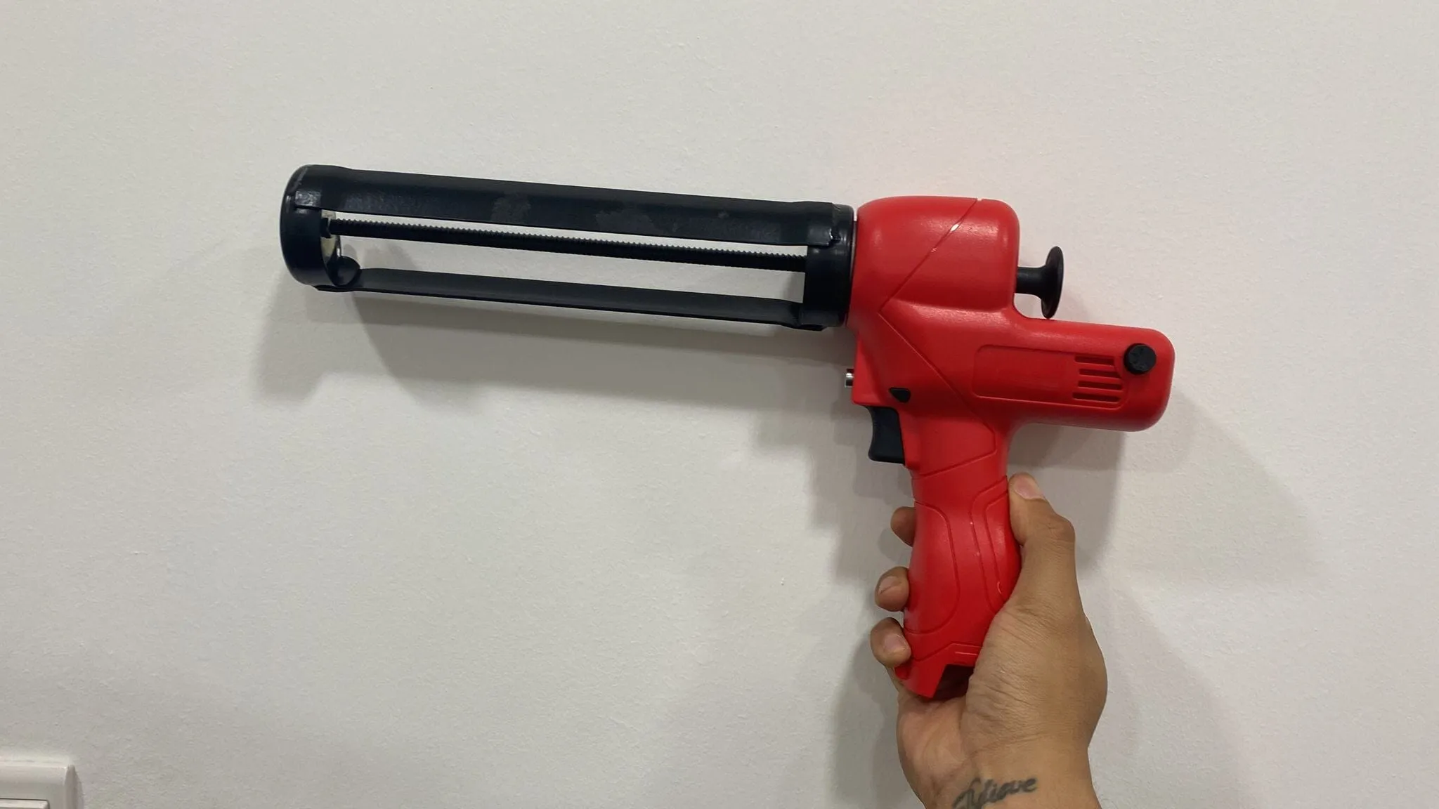 Nova Plus (NovaPlus) Cordless Silicone Caulking Gun | Model : 6802