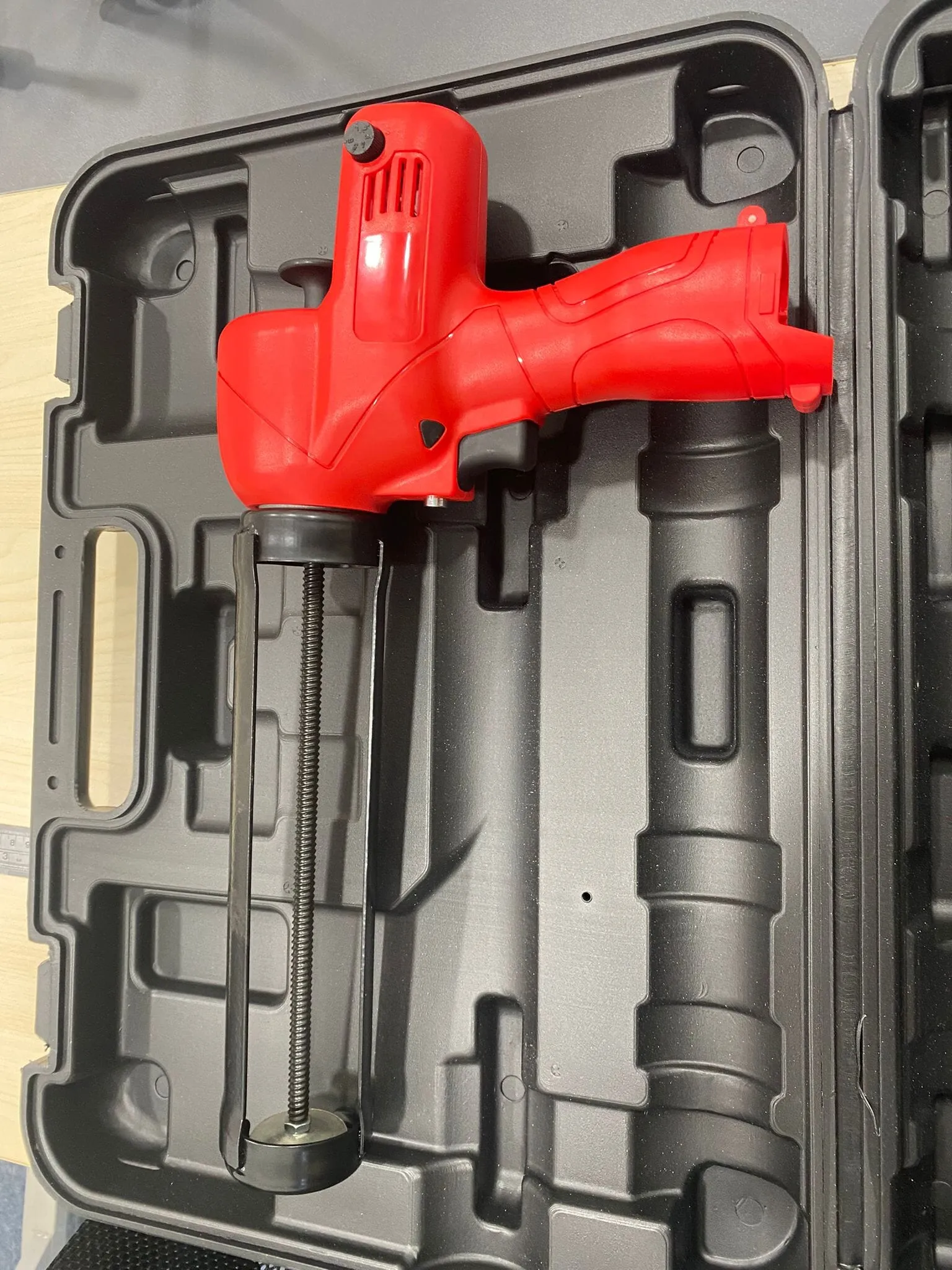 Nova Plus (NovaPlus) Cordless Silicone Caulking Gun | Model : 6802