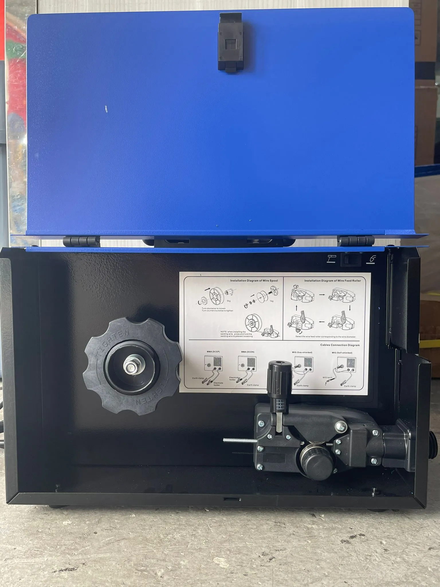 RILAND Gasless MIG Welding Machine come with MIG Torch & Welding Cable (Blue) (1kg/5kg Wire) | Model: W-MIG251GE-R
