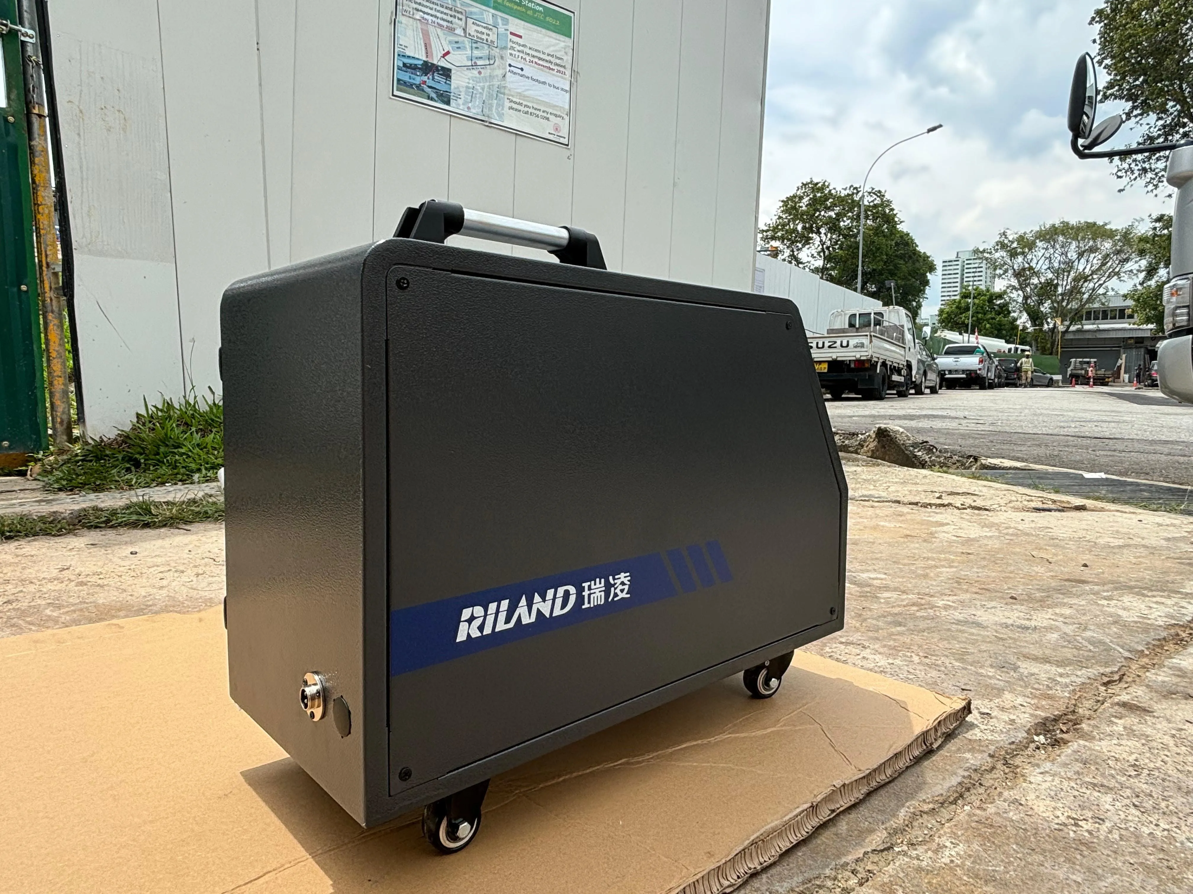 Riland Welding Machine 1500W 220V C/W Accessory | Model : RL-HLW-1500-PLUS