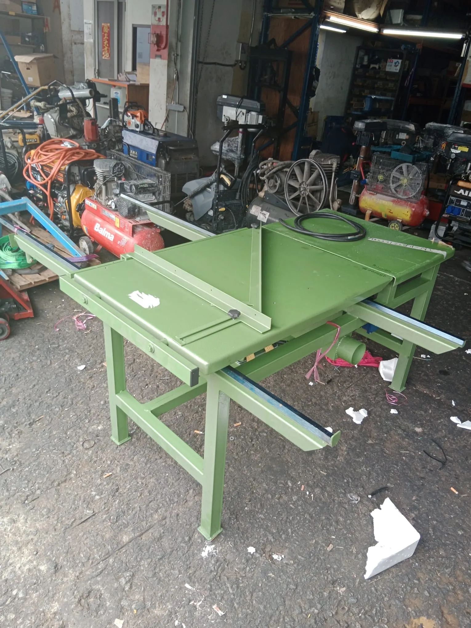 Sliding Table Saw With Hood | Model: FH143E