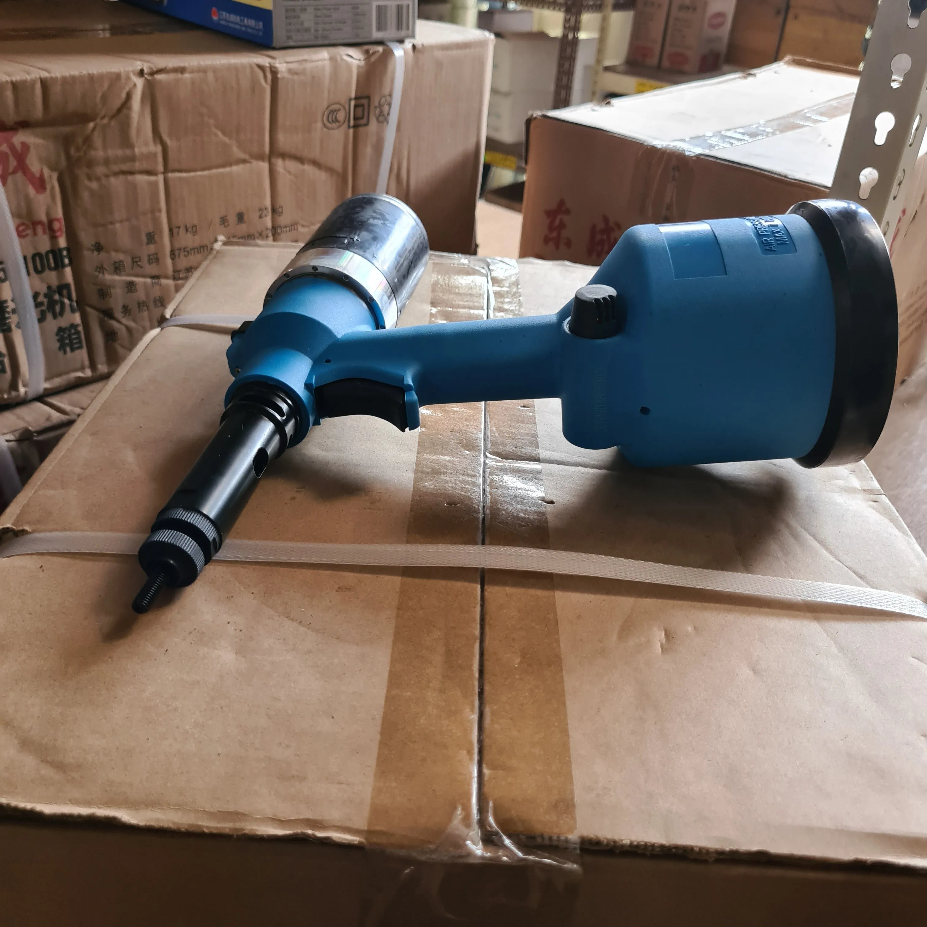 SRC Air Riveter | Model: HR-SRC55