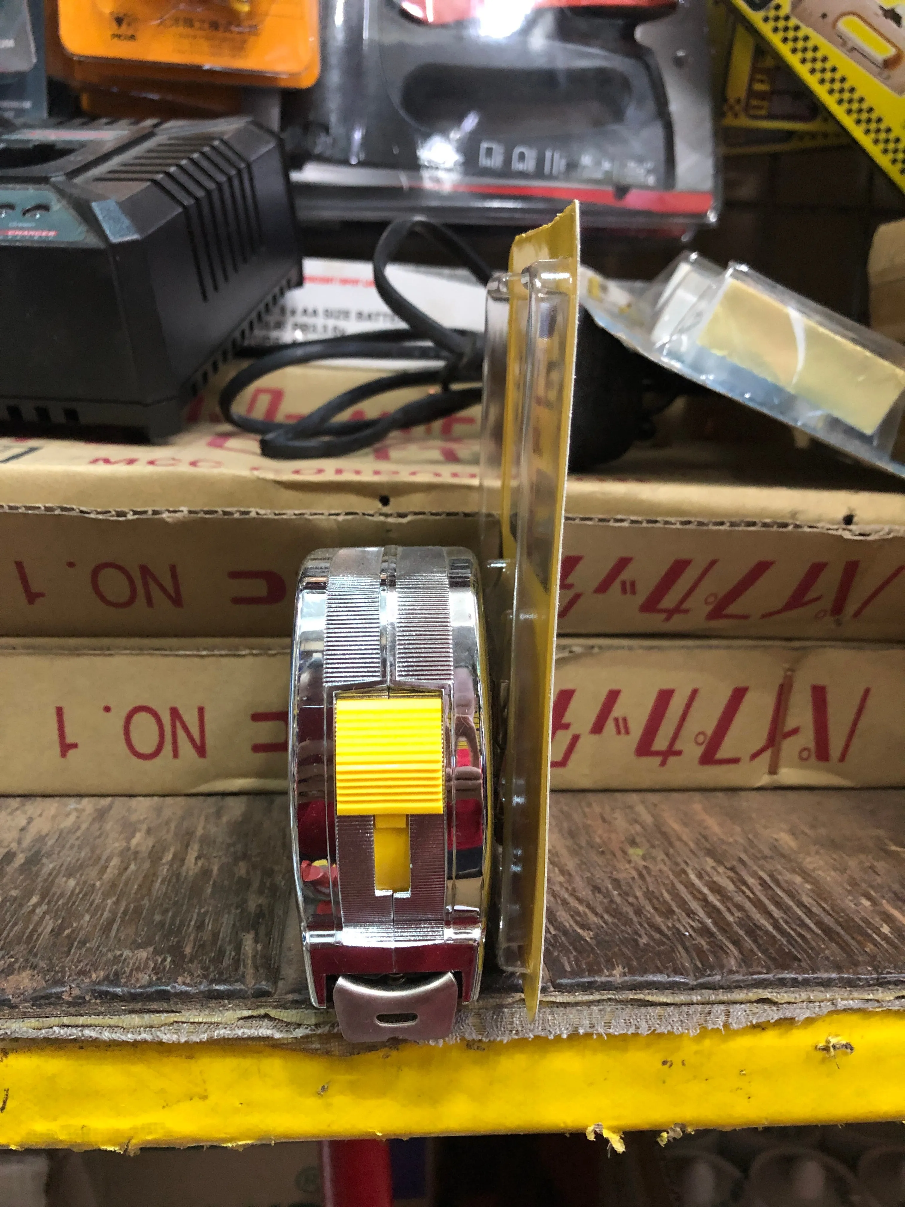Stanley 10m / 33ft Powerlock Tape Measure (Measuring Tape) | Model : 33443 (STY33463)