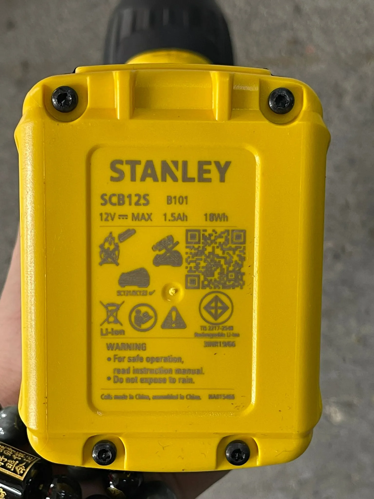 Stanley 12V Hammer Drill & Impact Drill Combo Kit  Come with 2 batteries . 1 Charger & 1 Flight Case | Model : SCHI121S2FK-B1