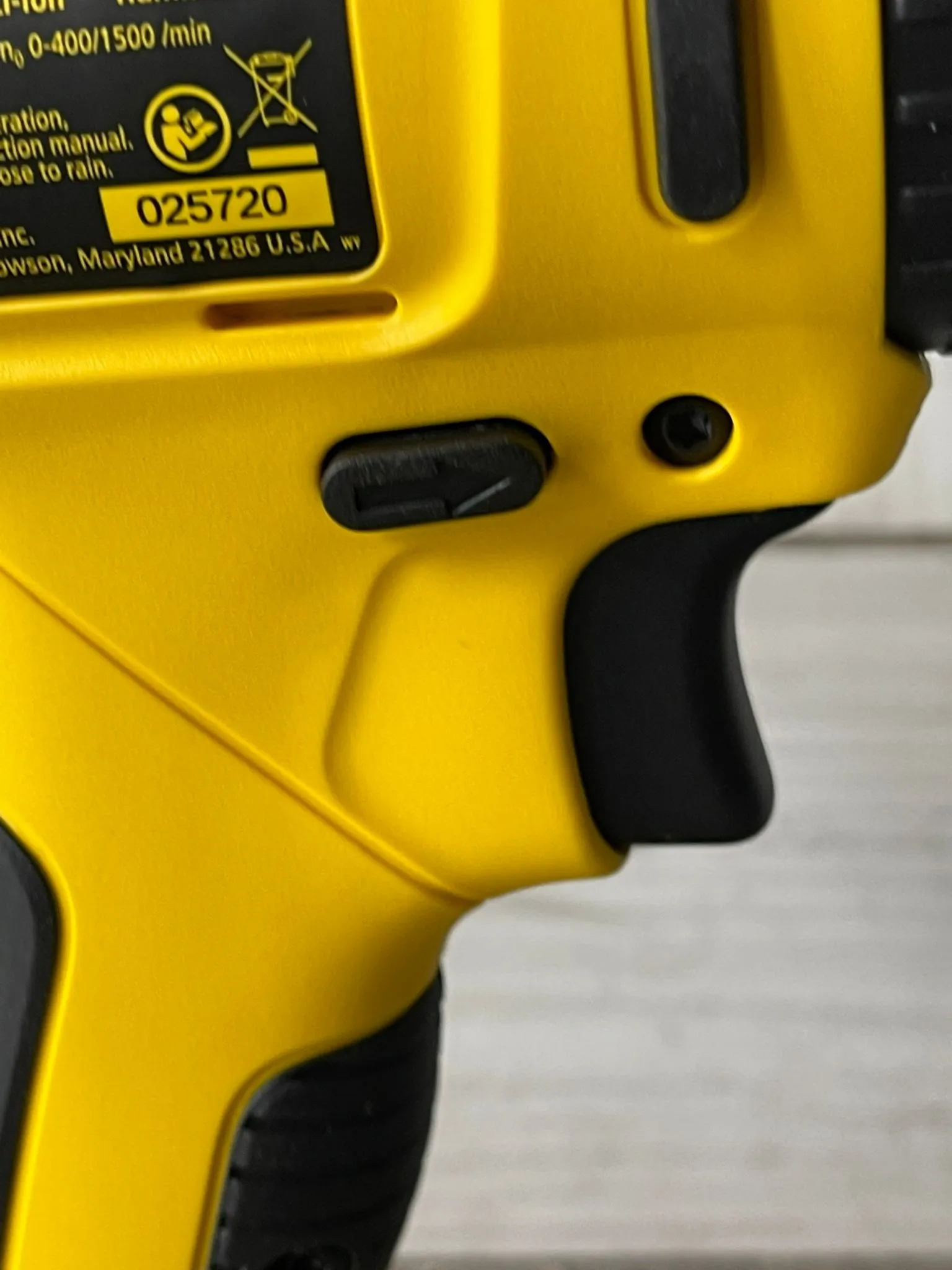 Stanley 12V Hammer Drill & Impact Drill Combo Kit  Come with 2 batteries . 1 Charger & 1 Flight Case | Model : SCHI121S2FK-B1