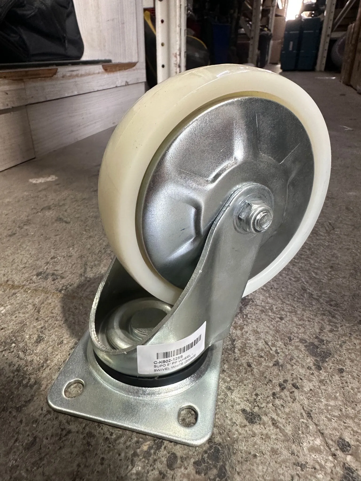 Supo White Wheel 1-1/2 - 5| Model : C- | Type : Swivel . Brake or Rigid