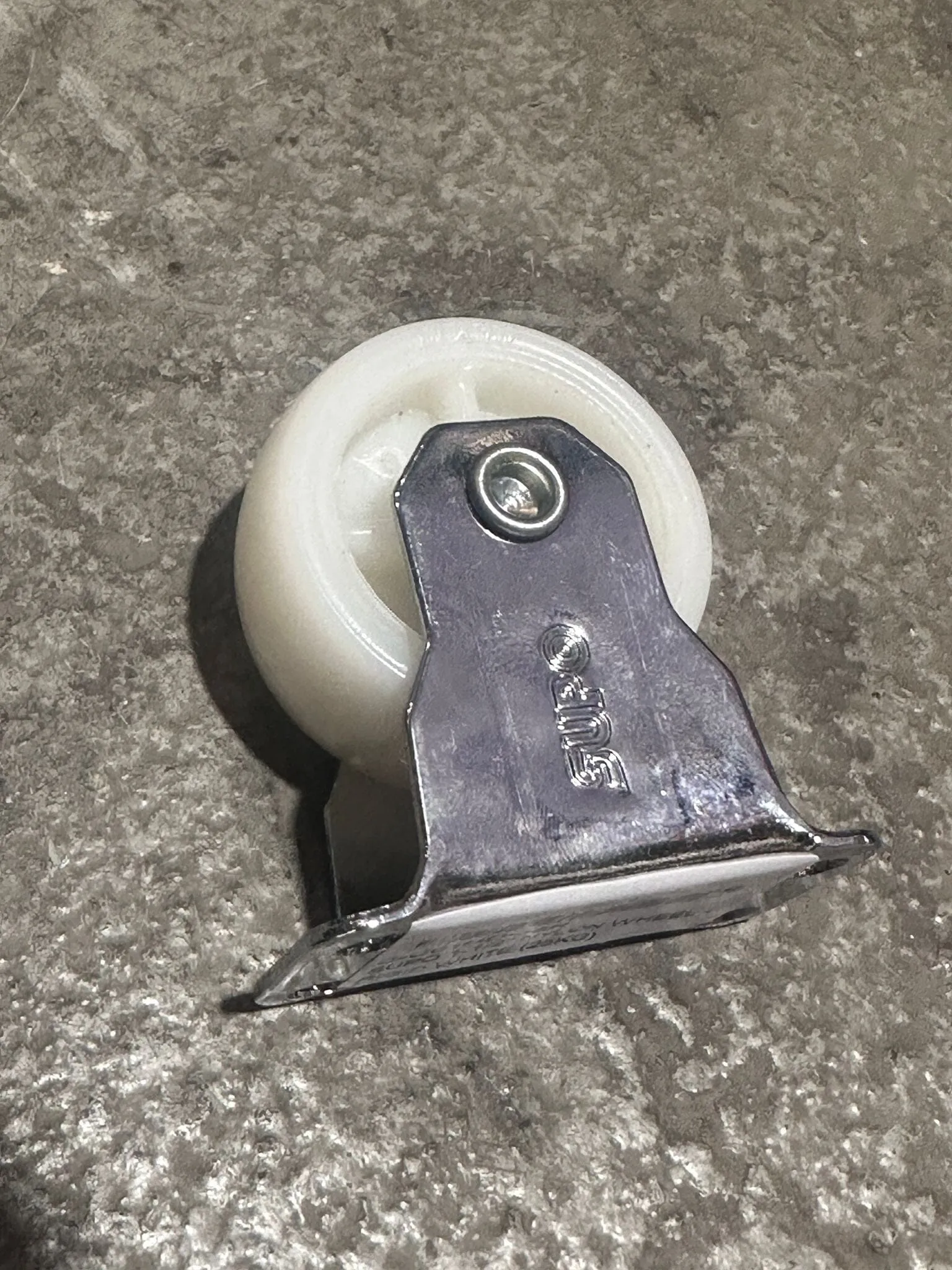 Supo White Wheel 1-1/2 - 5| Model : C- | Type : Swivel . Brake or Rigid