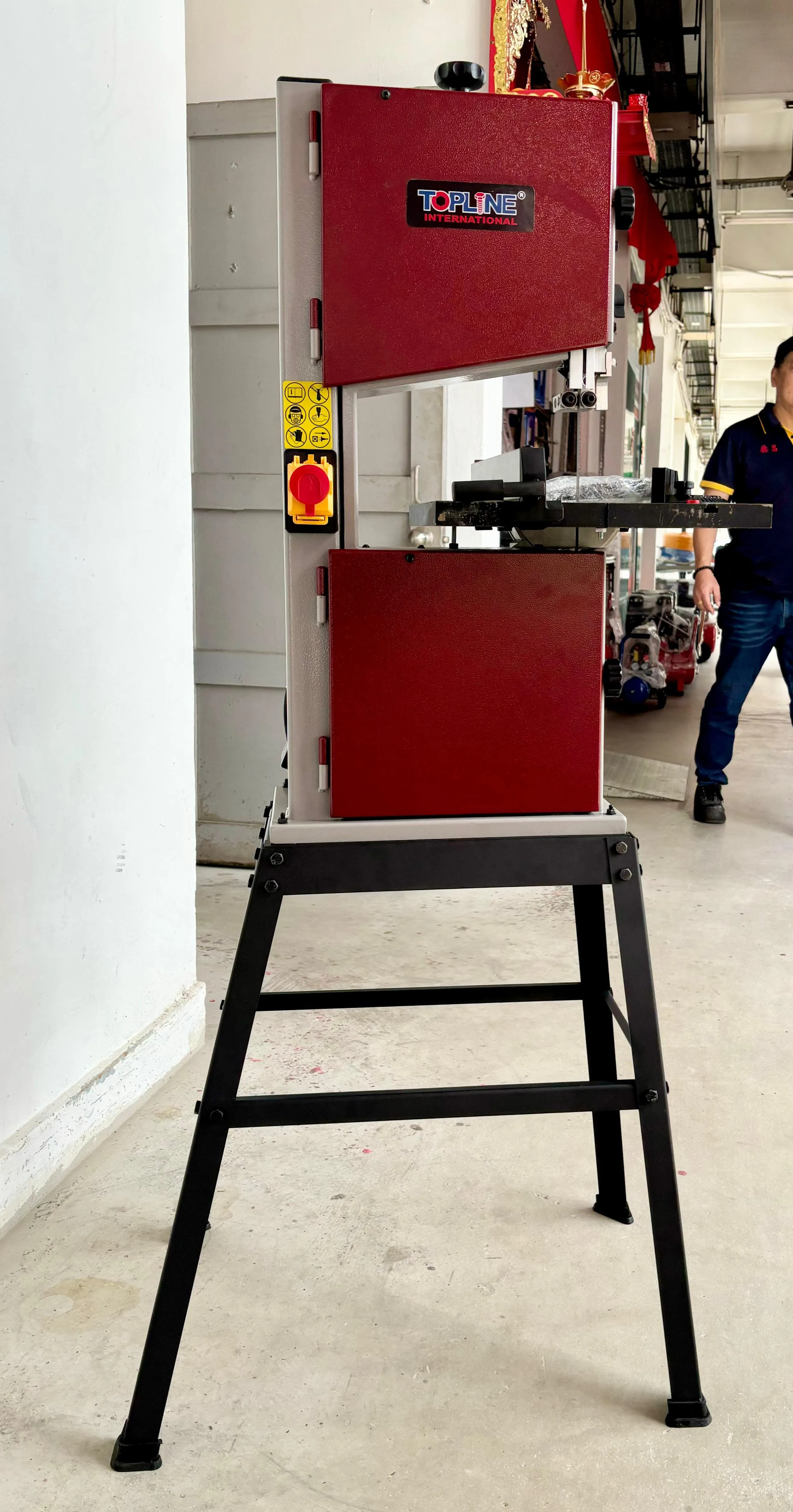 Topline 10 Vertical Band Saw Wood Cutting Machine C/W 4 Legs Stand 230V | Model : BSM-BS250
