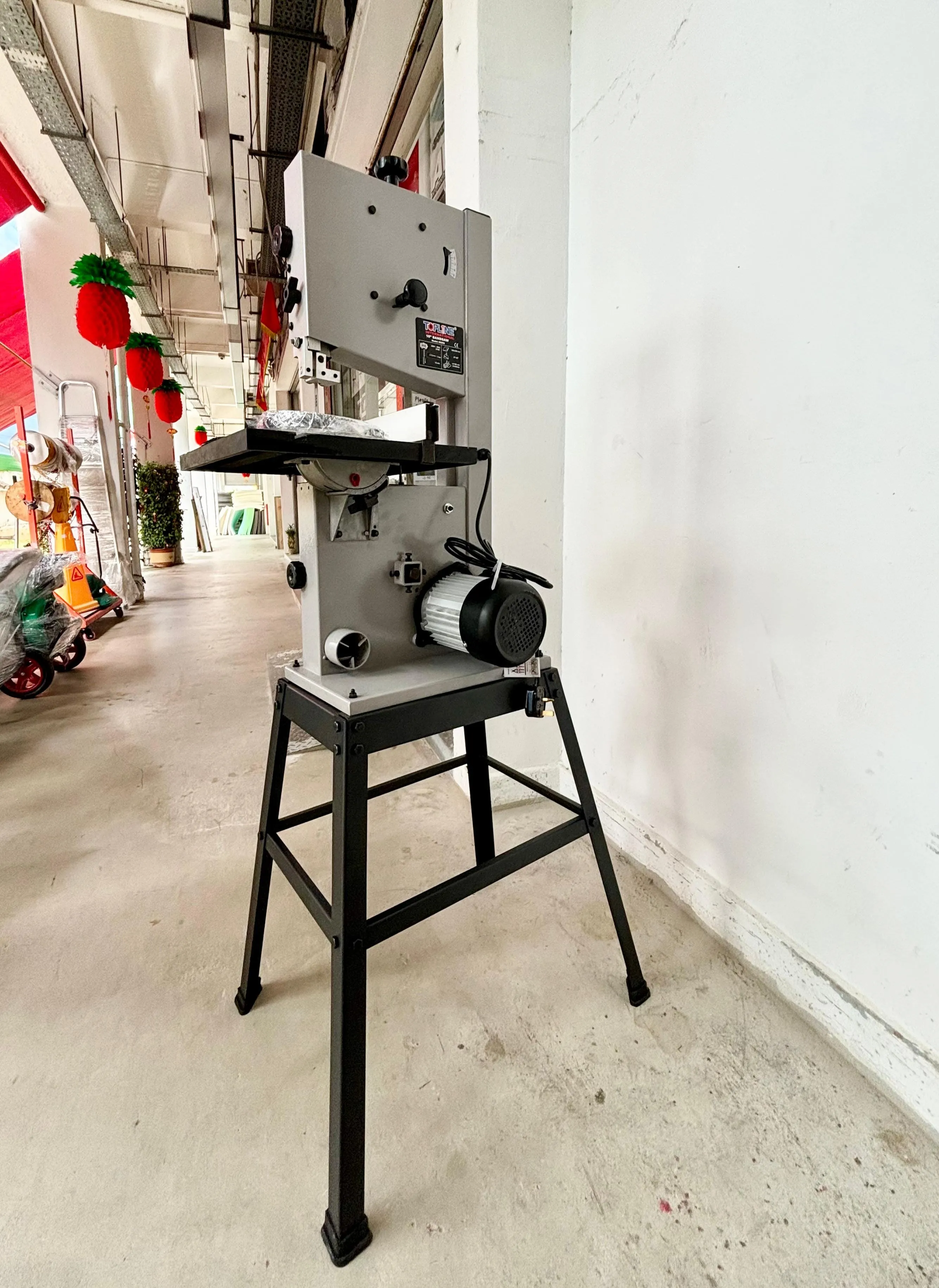 Topline 10 Vertical Band Saw Wood Cutting Machine C/W 4 Legs Stand 230V | Model : BSM-BS250