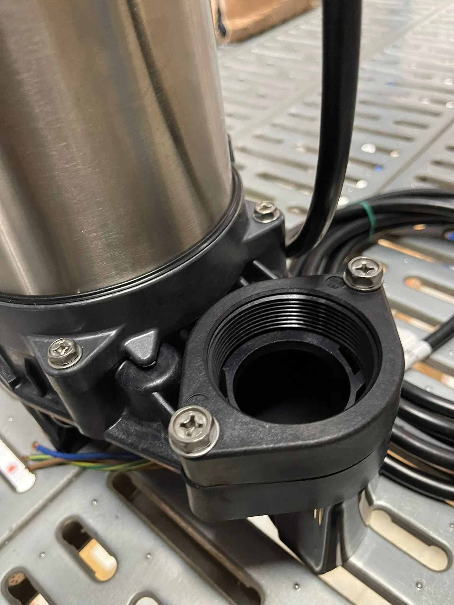 Tsurumi #50PU2.75S Pump 2 0.75KW 230V | Model : 50PU2.75S