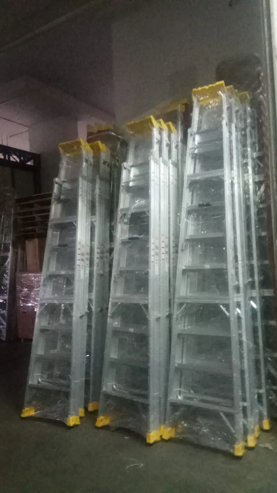 XG Aluminium Step Ladder with Hand Rails | Model : L-XG137AH