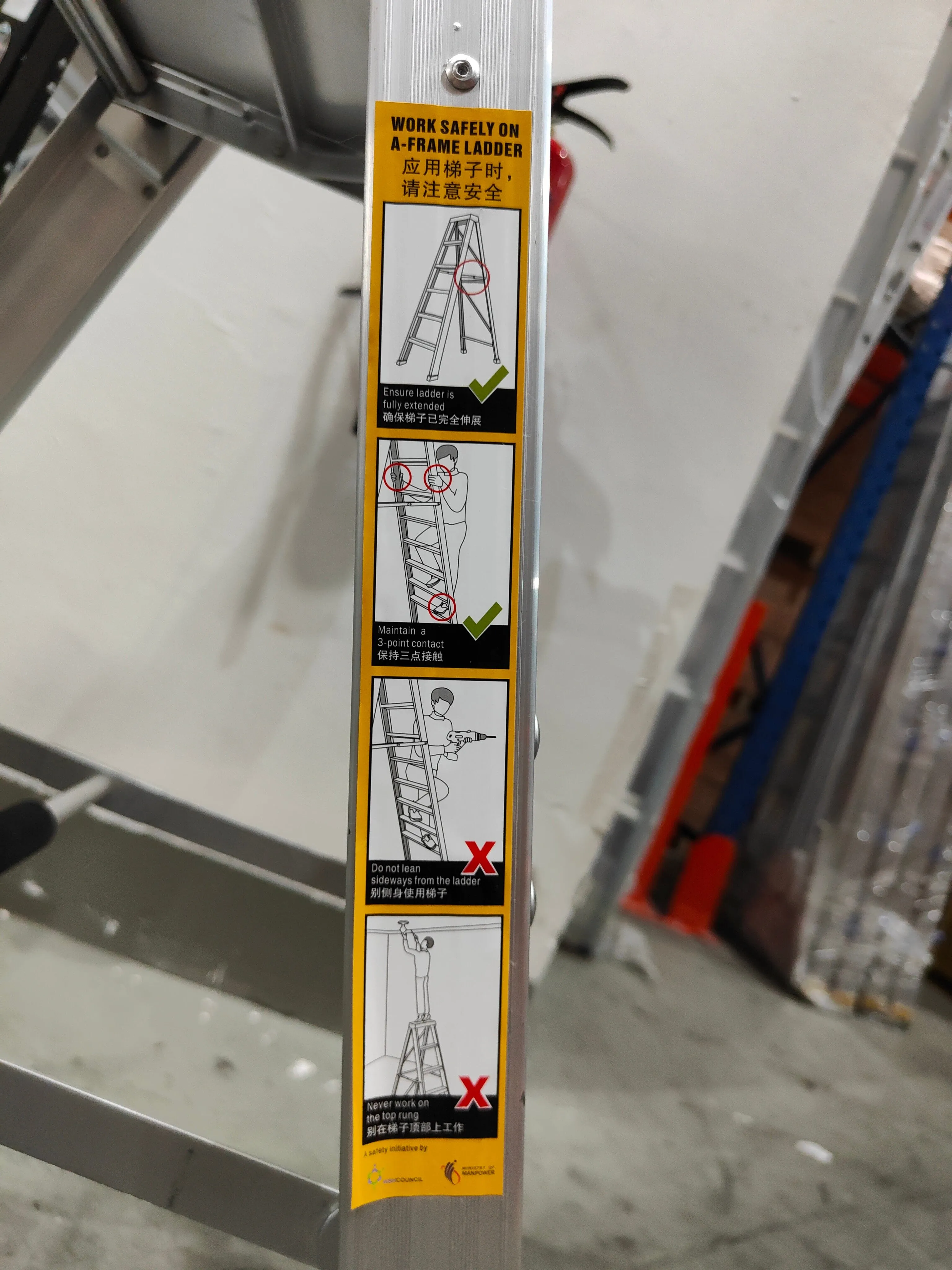 XG Aluminium Step Ladder with Hand Rails | Model : L-XG137AH